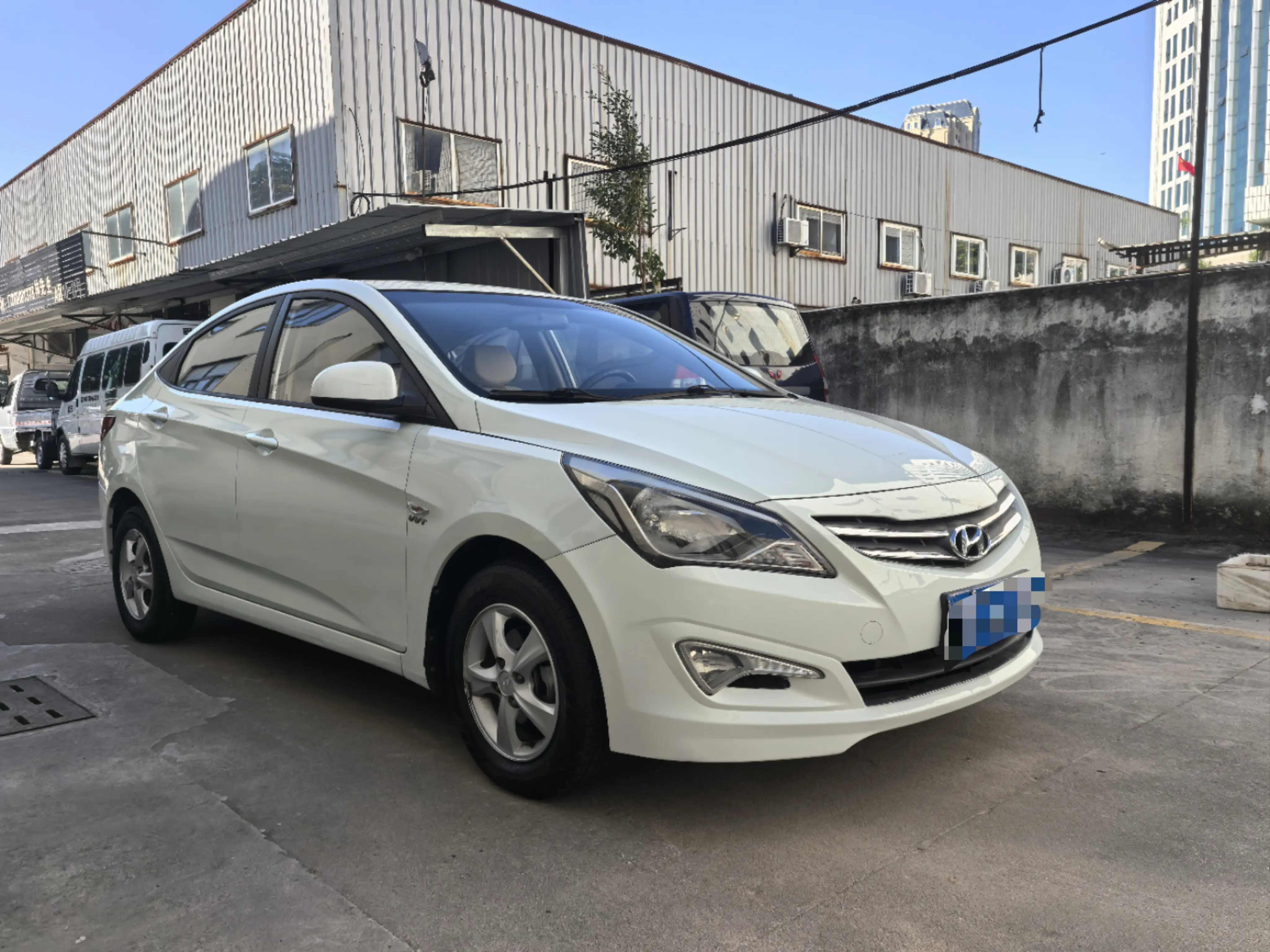 Hyundai Rena