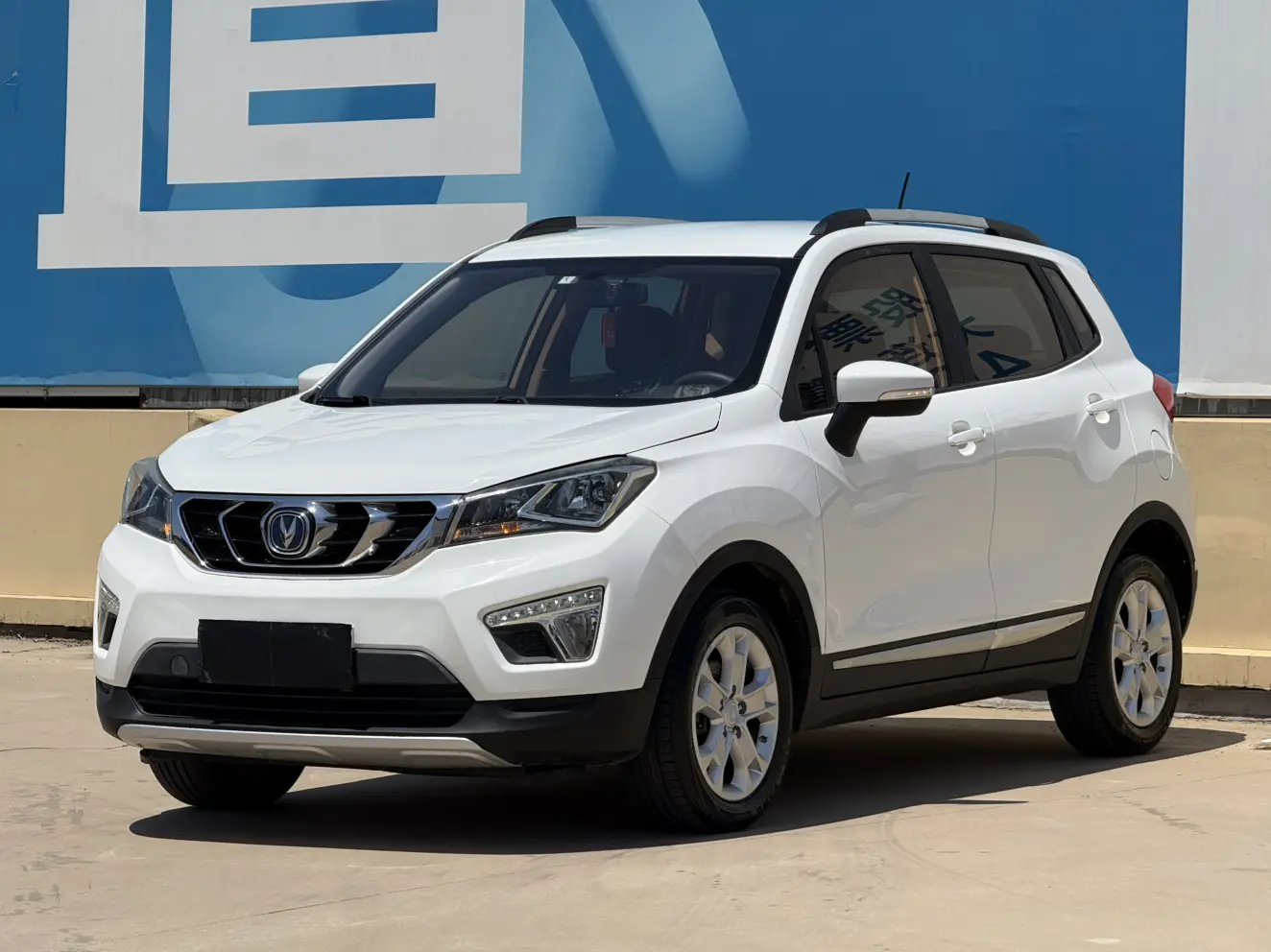 Changan CS15  из Китая