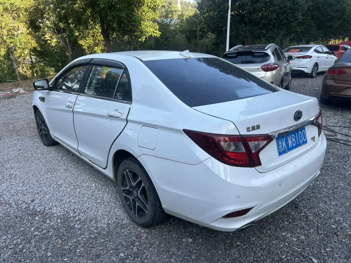 BYD G5