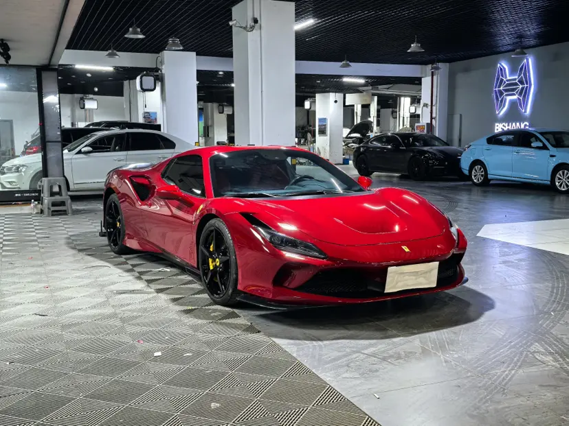 Ferrari F8
