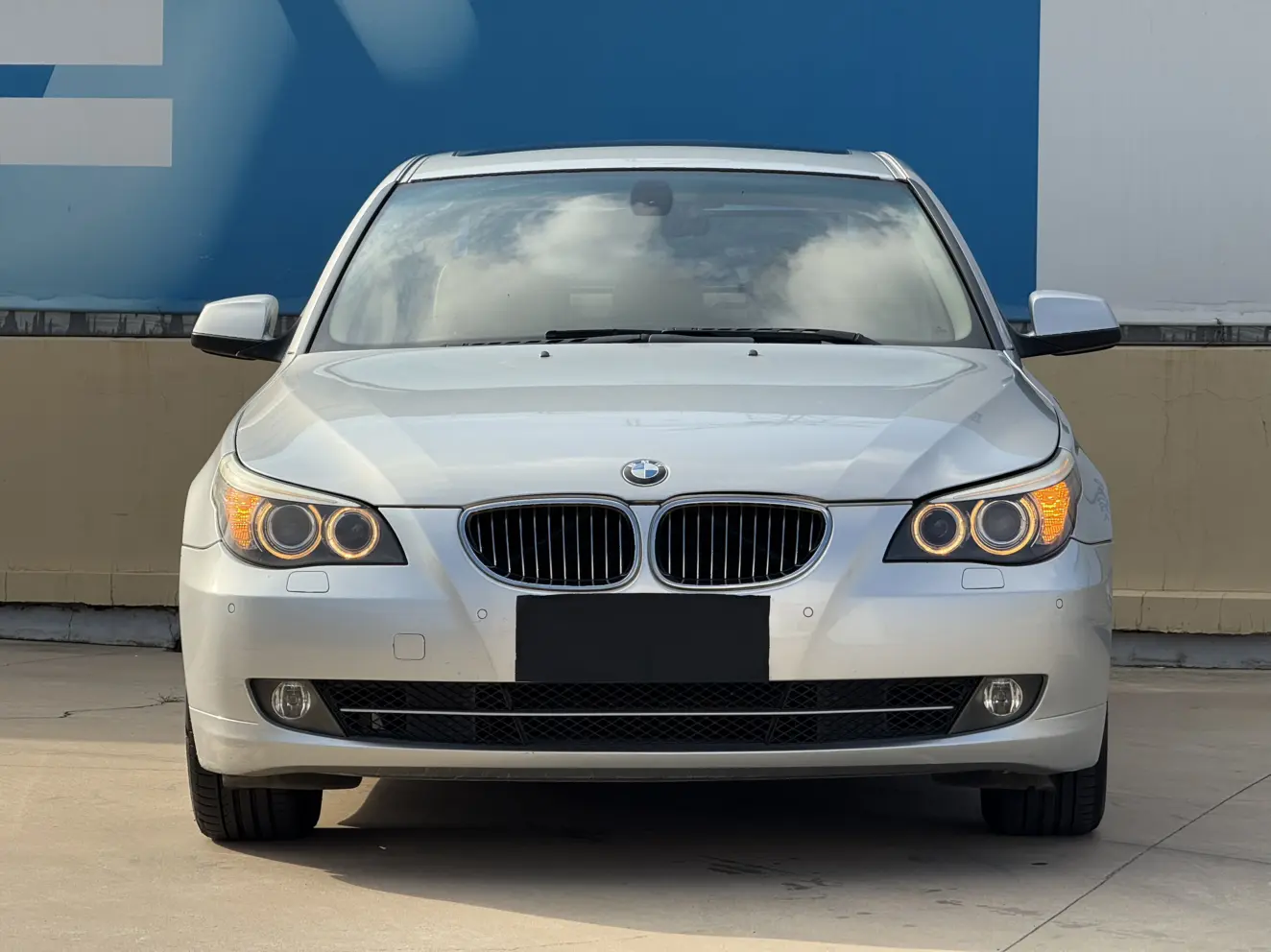 BMW 5 Series  из Китая