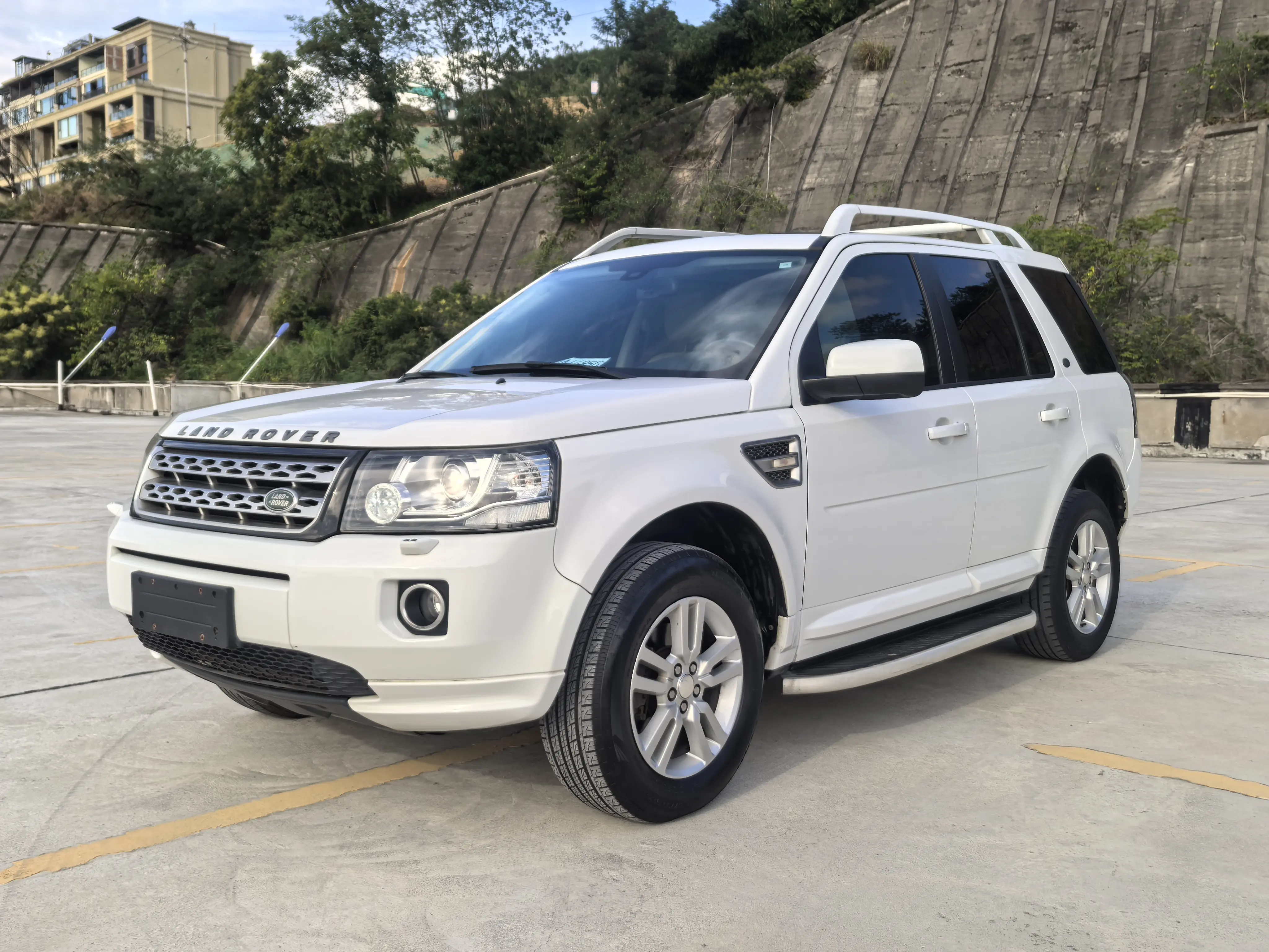 Land Rover Freelander 2