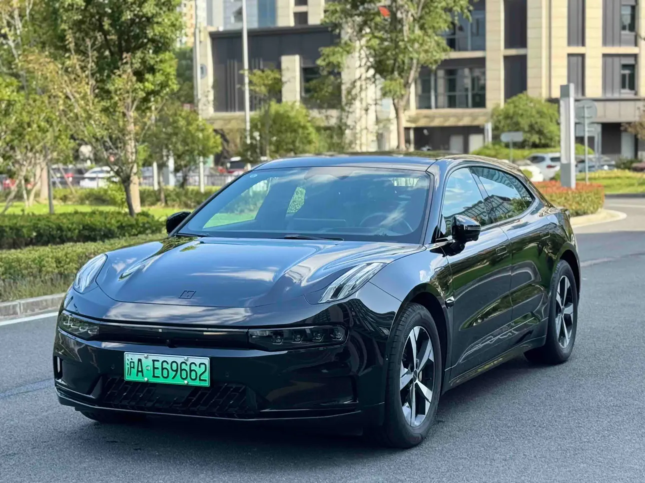 ZEEKR 001  из Китая