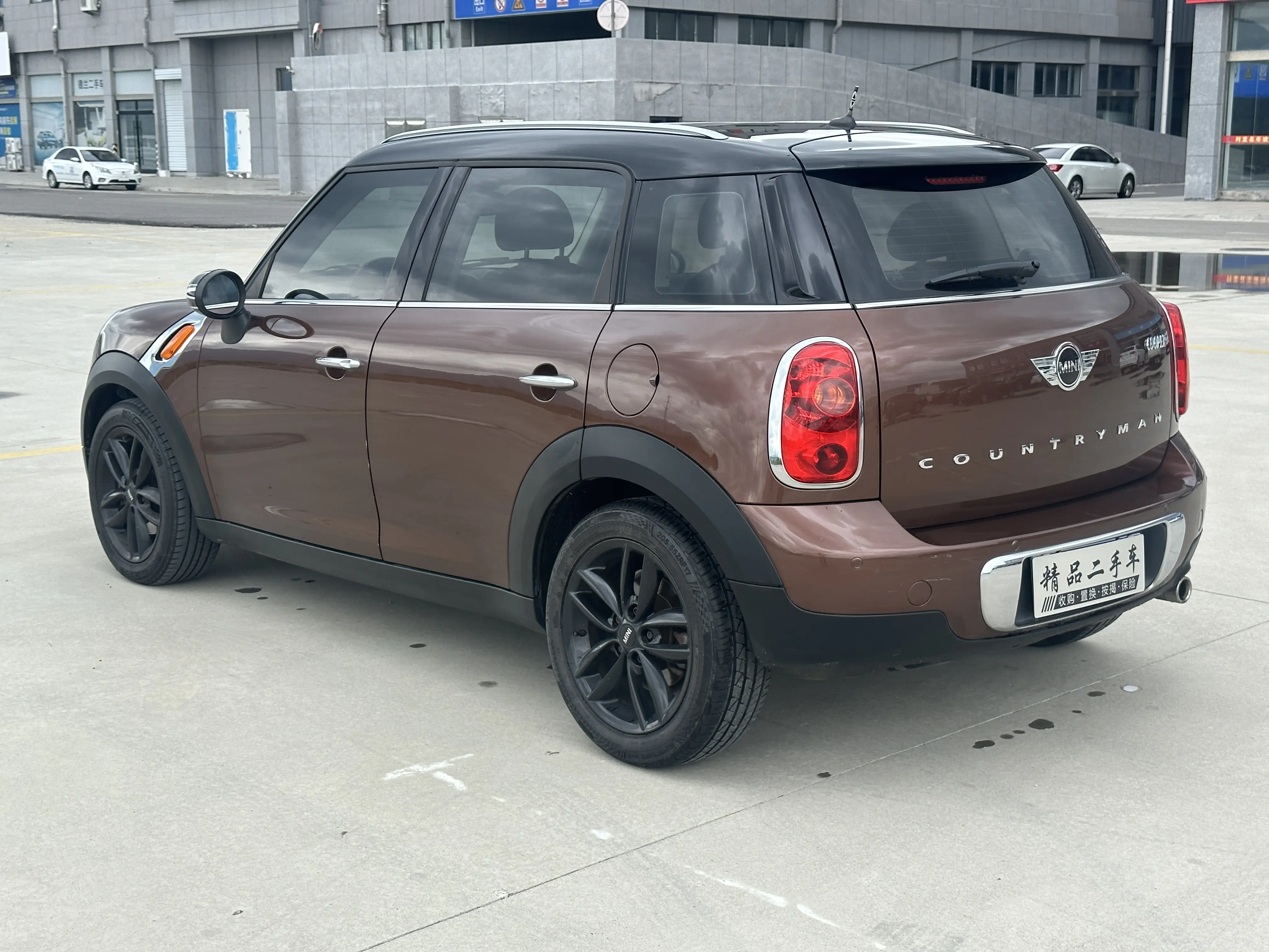 MINI COUNTRYMAN