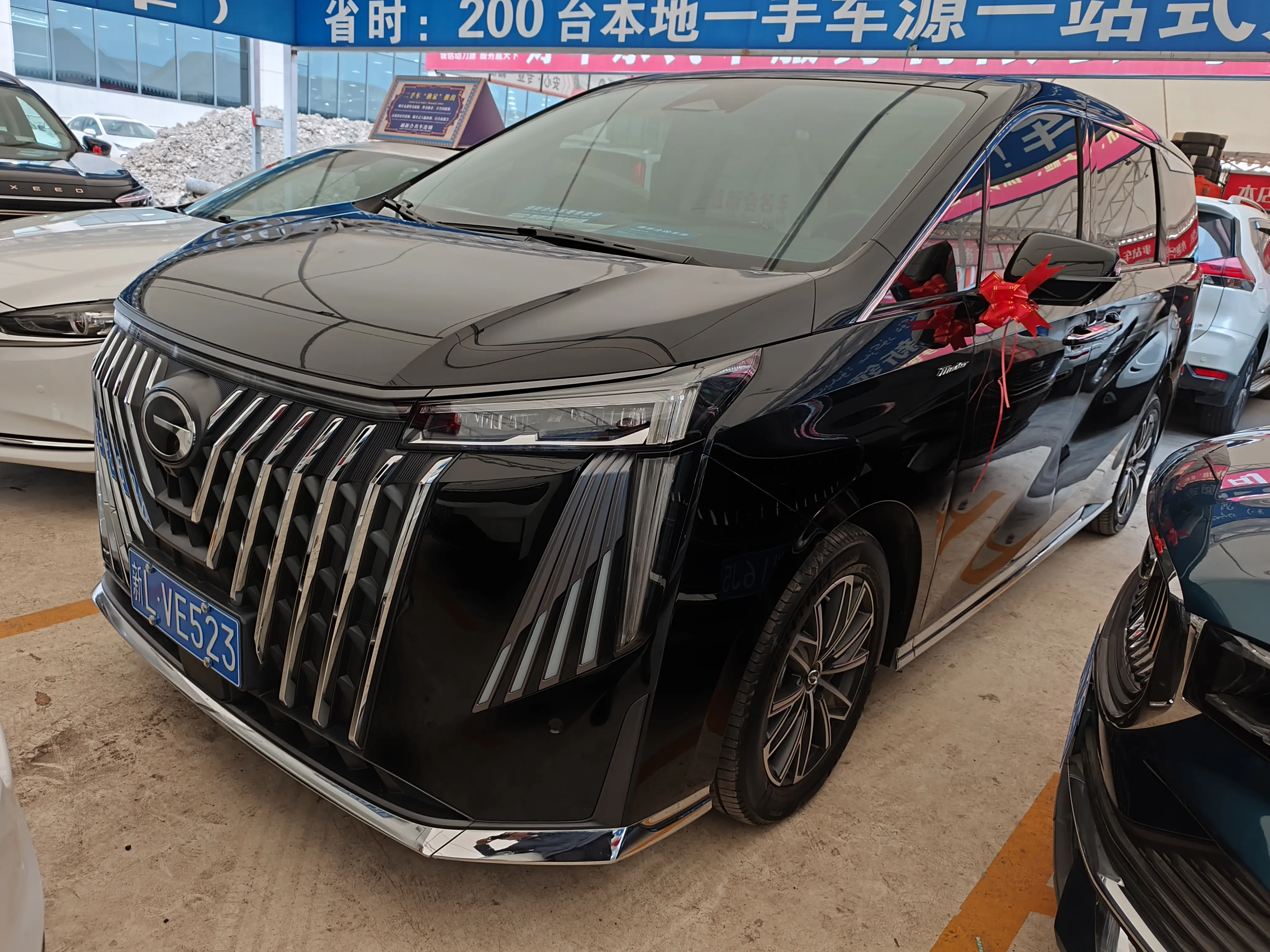 GAC Trumpchi M8  из Китая