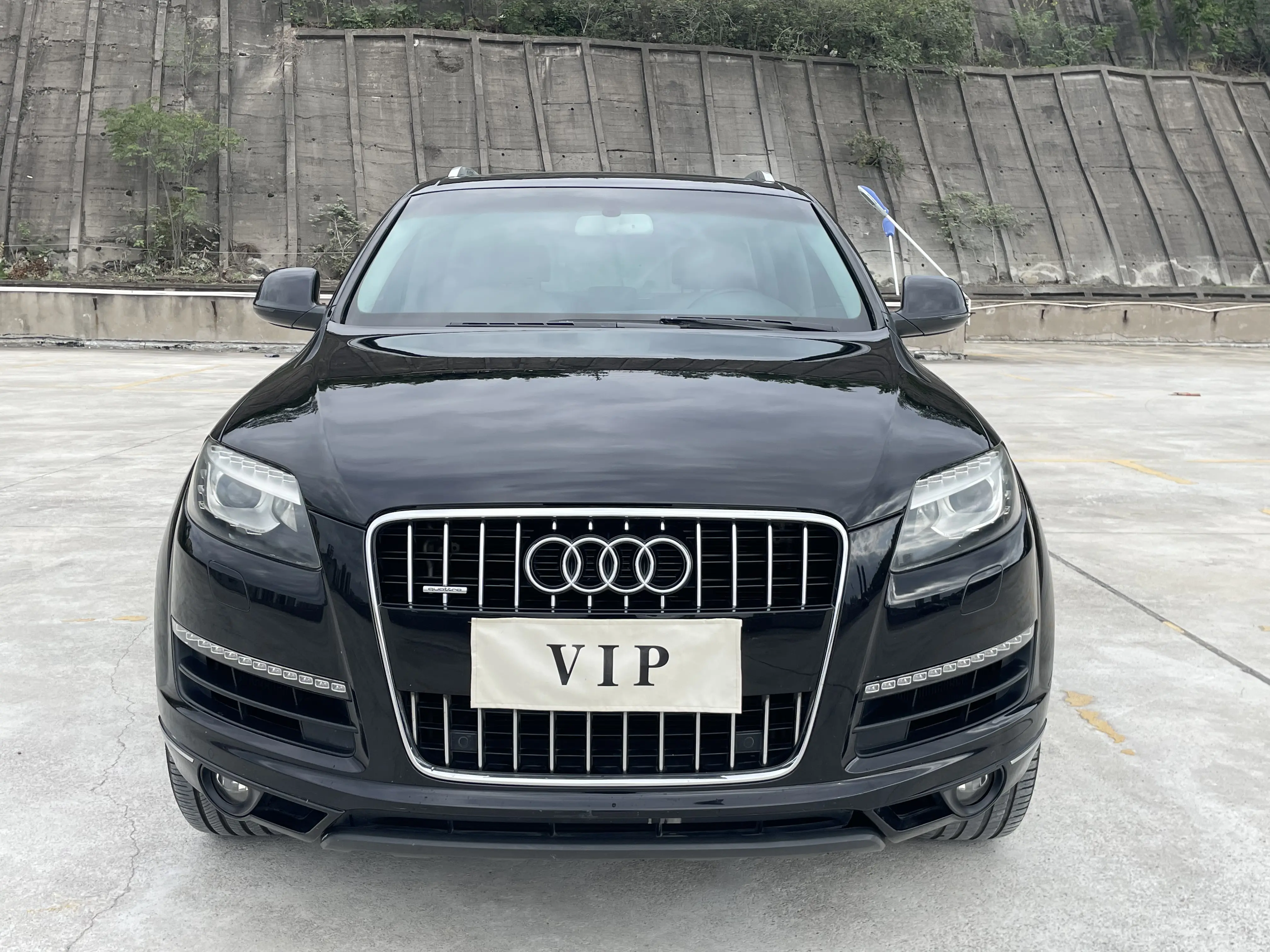 Audi Q7  из Китая