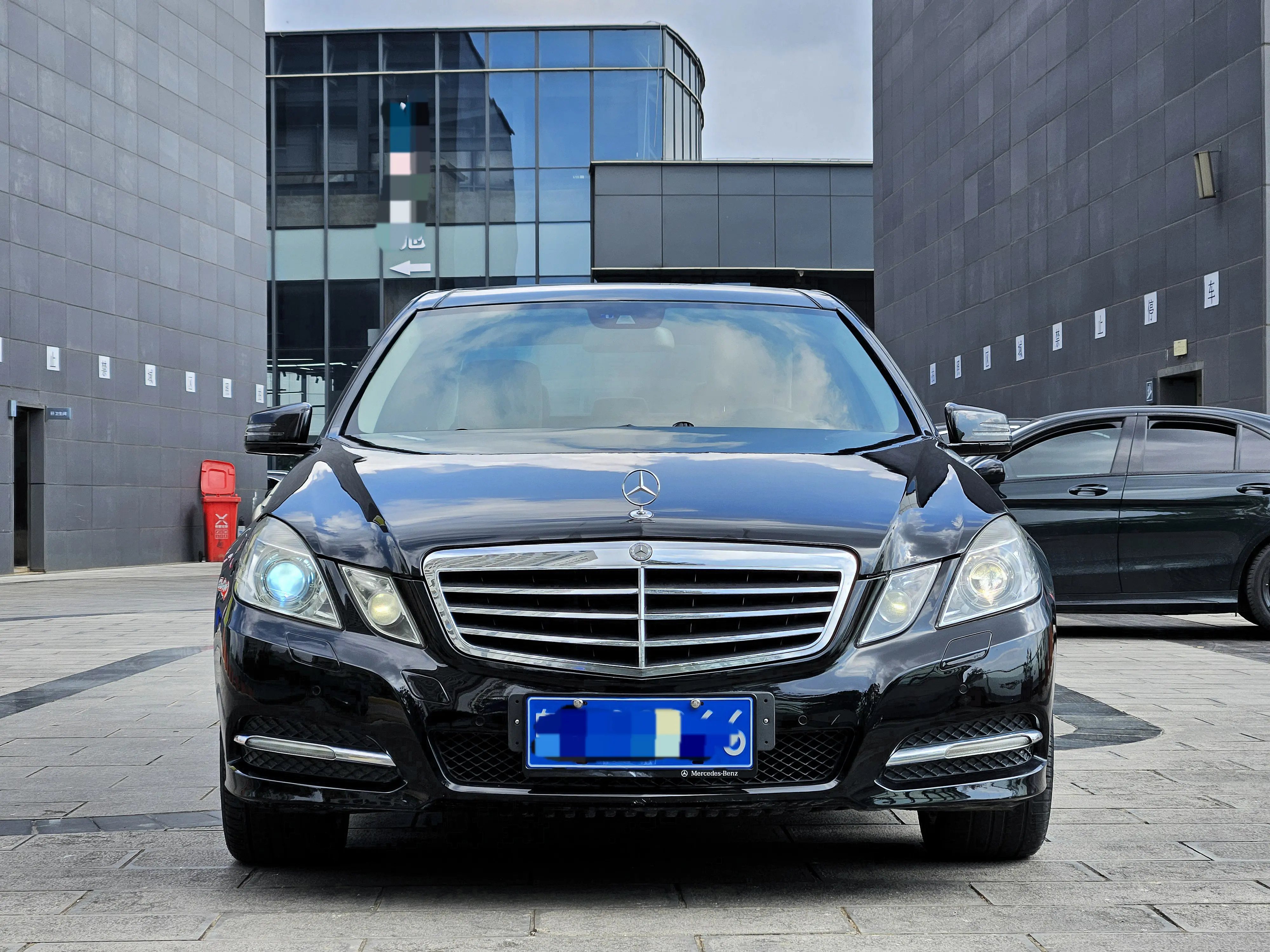 Mercedes-Benz E-Class  из Китая