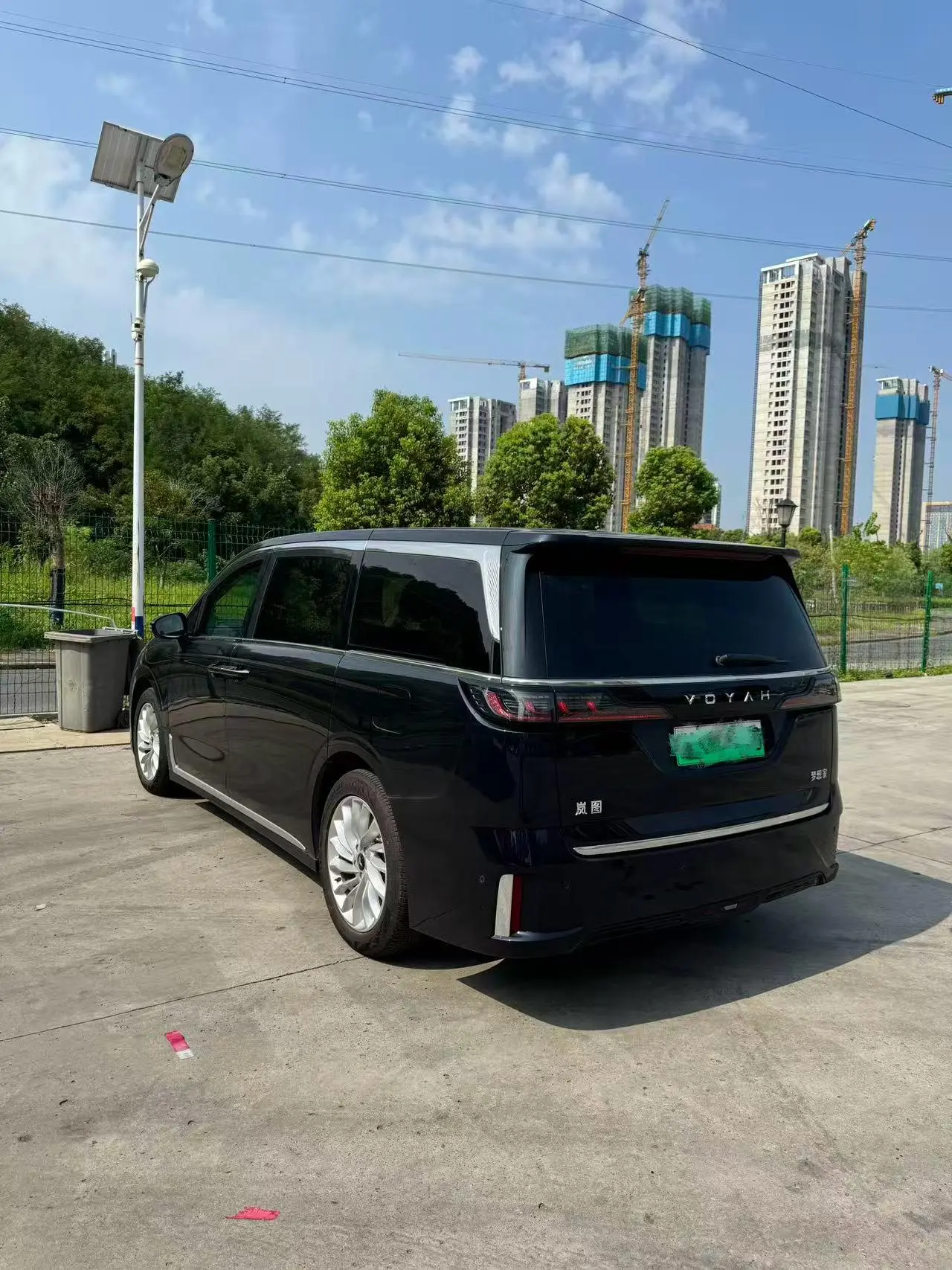 Voyah Lantu Dreamer EV