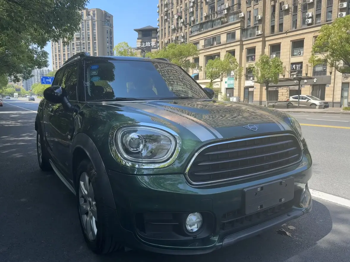 MINI COUNTRYMAN