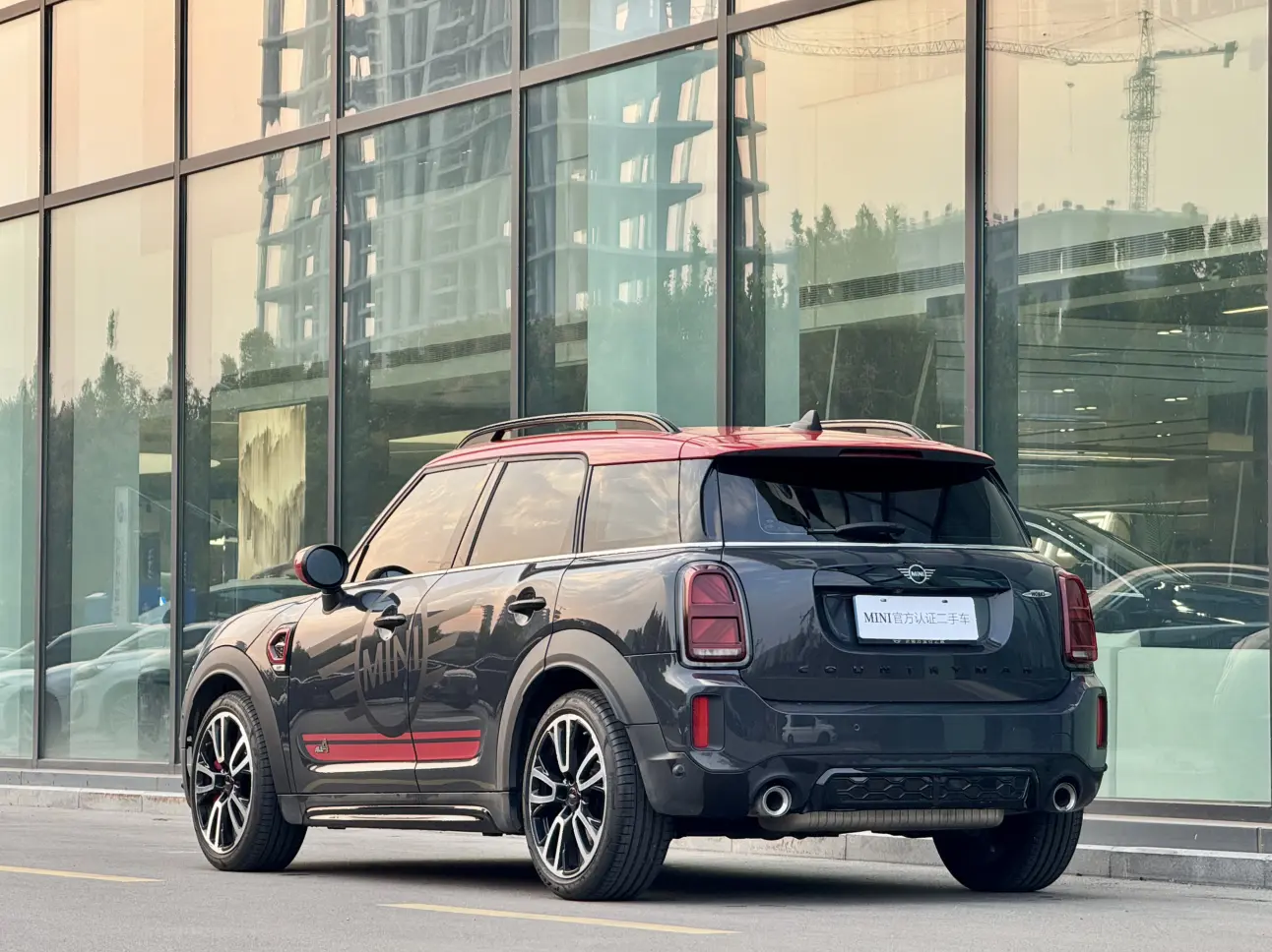 MINI JCW COUNTRYMAN