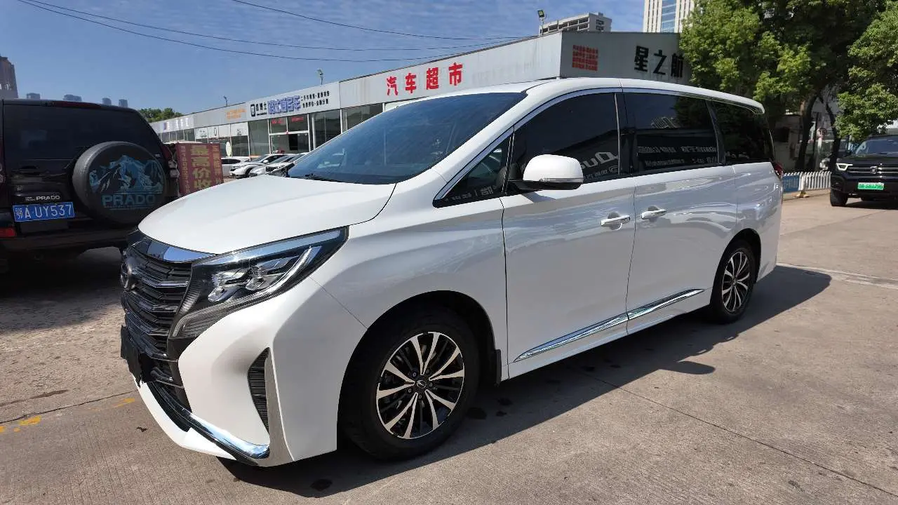 GAC Trumpchi M8  из Китая