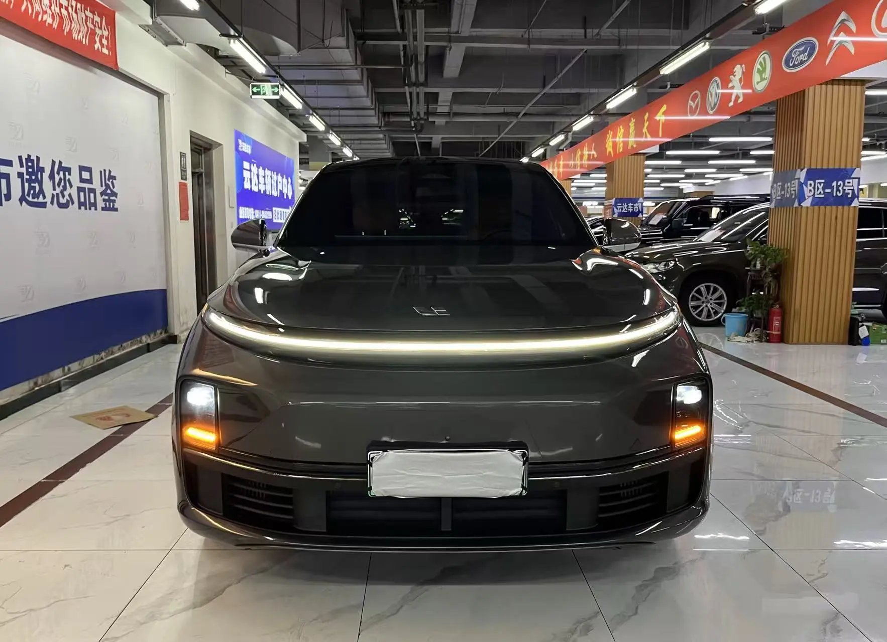 Li L7 (Ideal L7)  из Китая