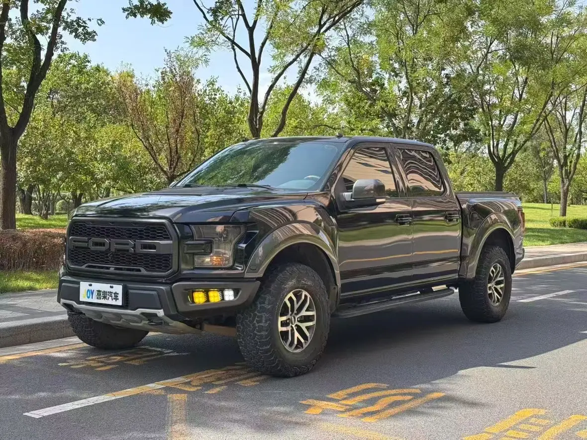 Ford F-150 Raptor