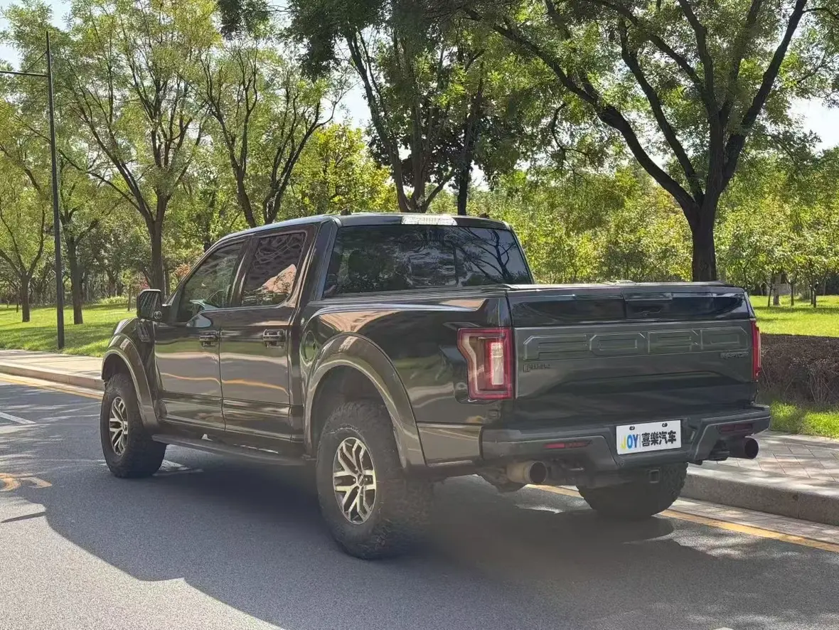 Ford F-150 Raptor