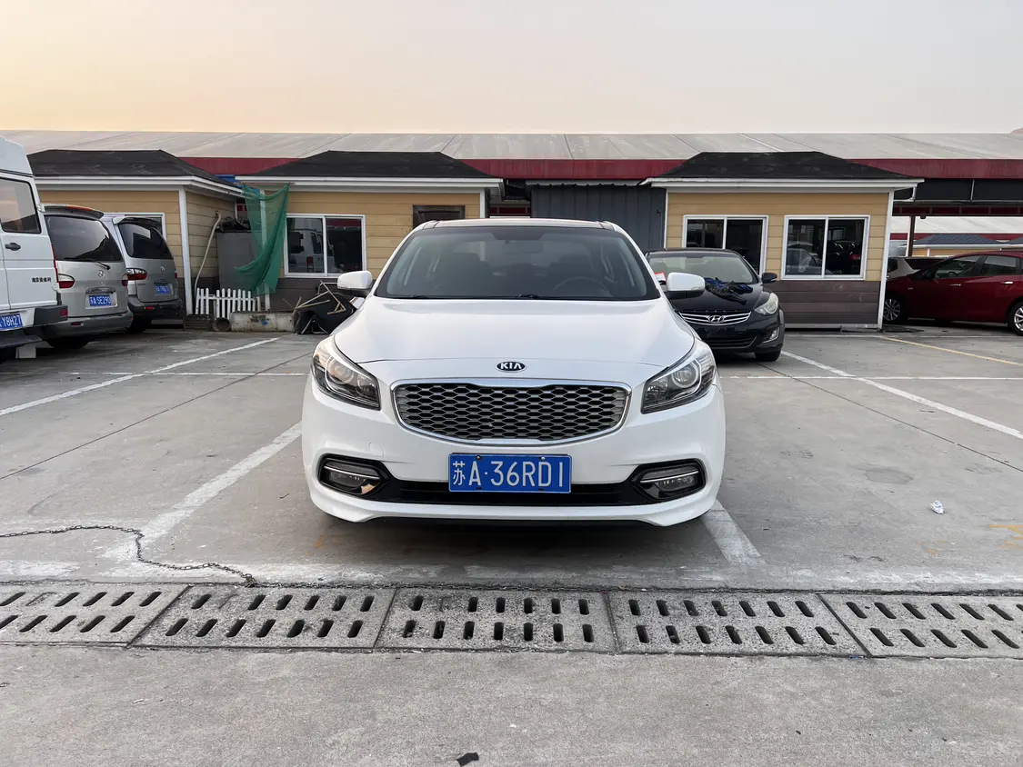 Kia K4