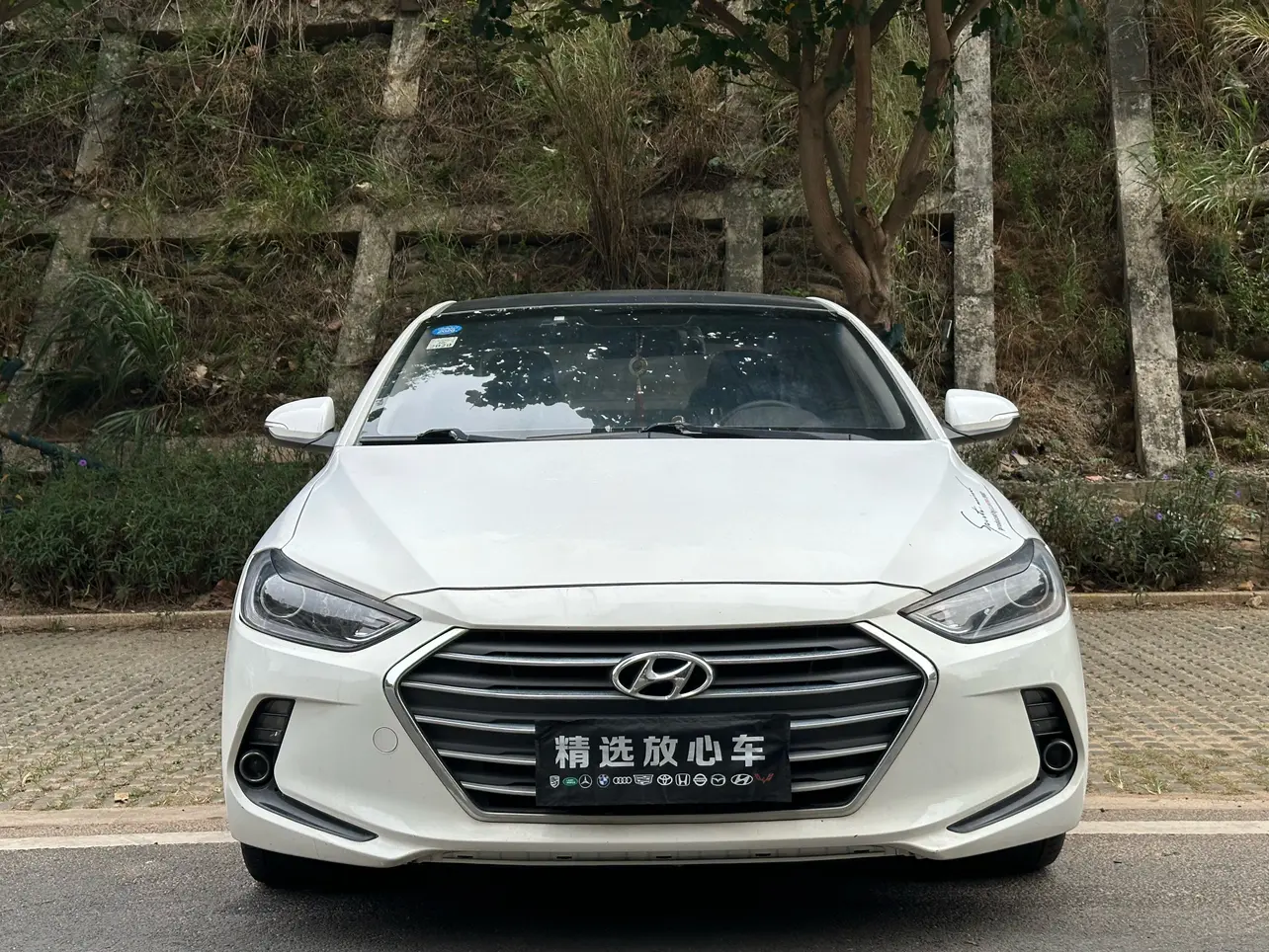 Hyundai Lead
