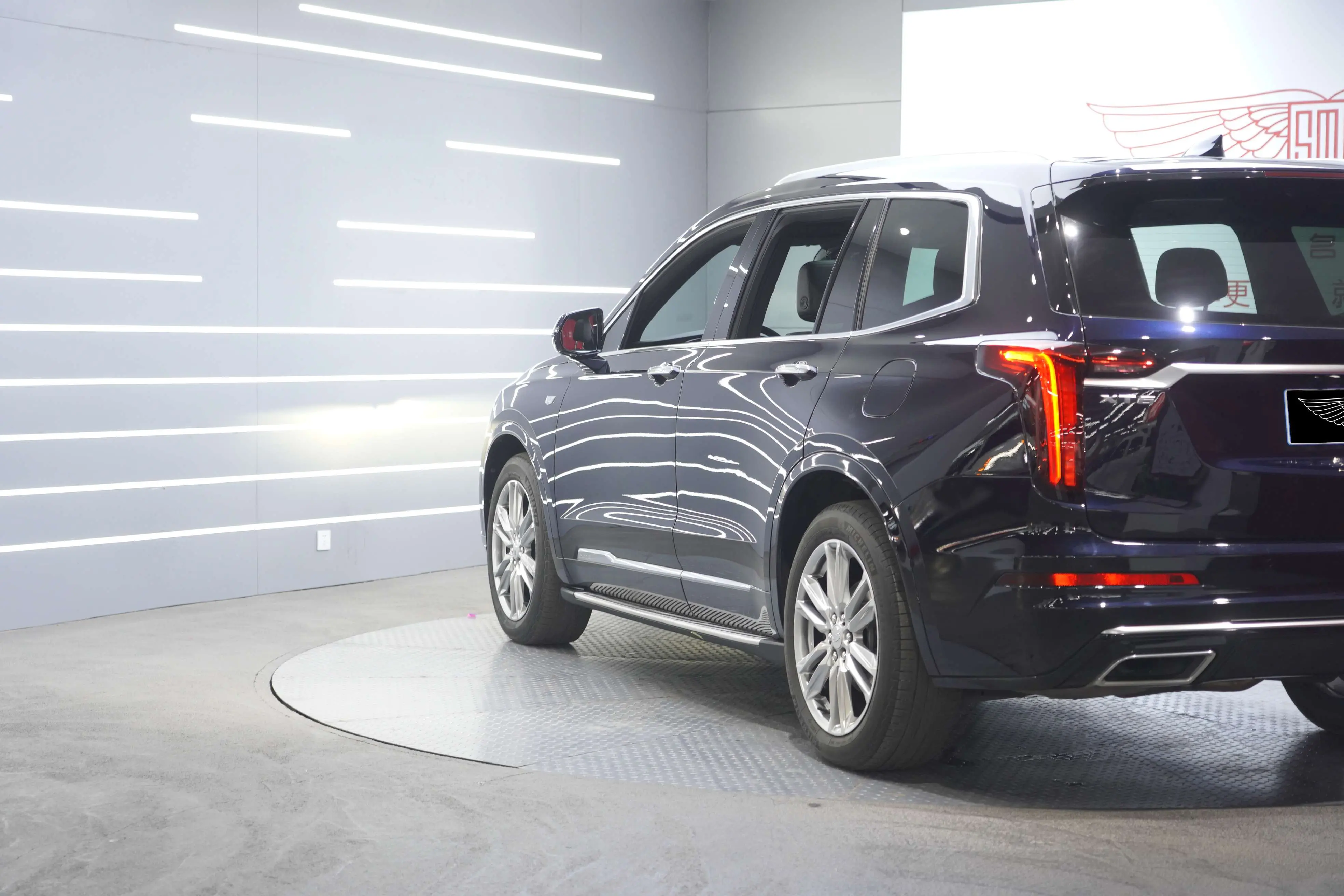 Cadillac XT6