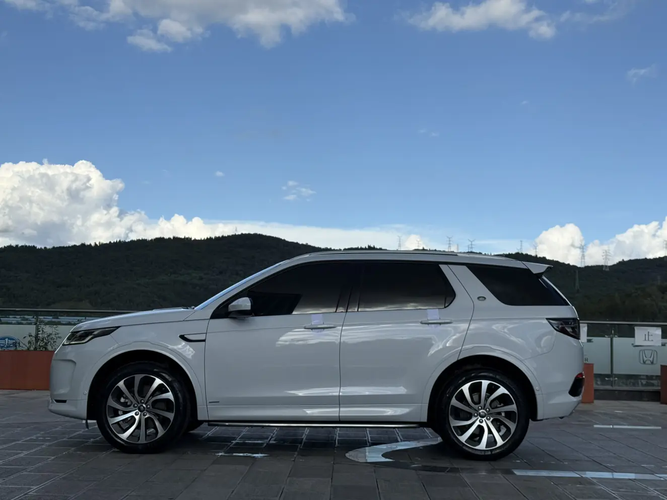 Land Rover Discover Sports