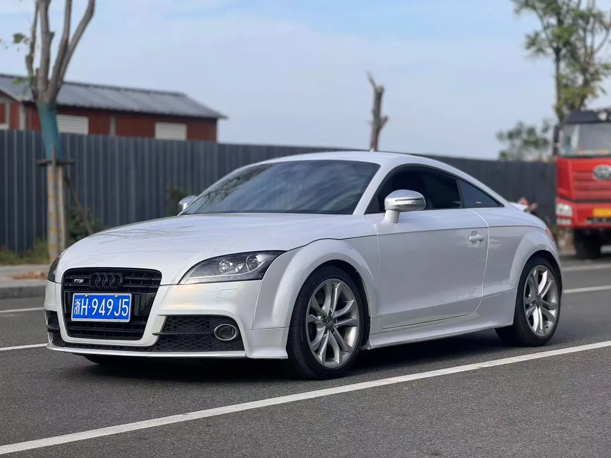 Audi TTS