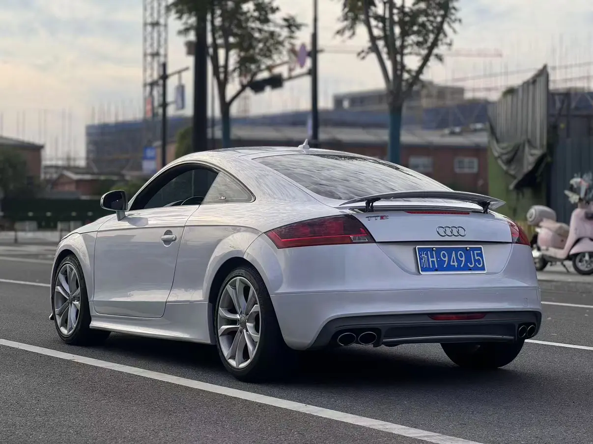 Audi TTS