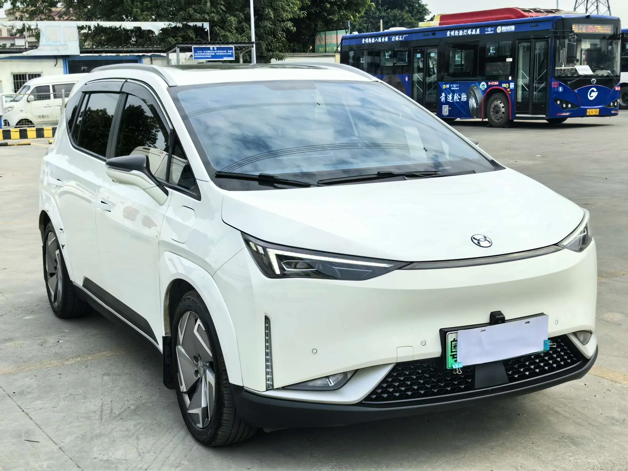 HYCAN Hechuang Z03