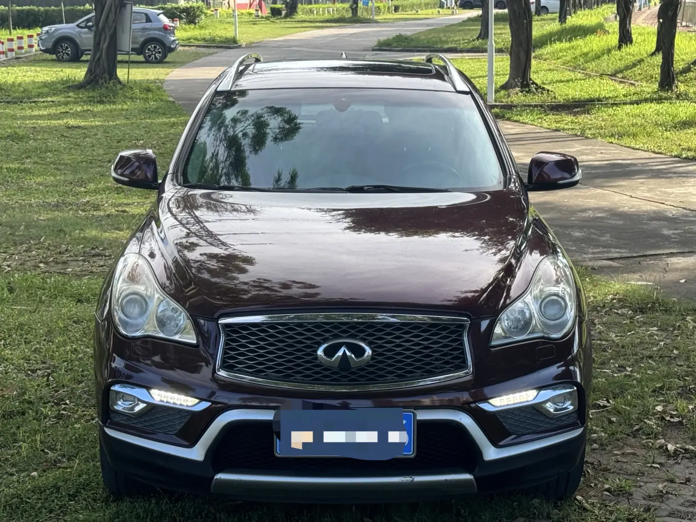 Infiniti QX50