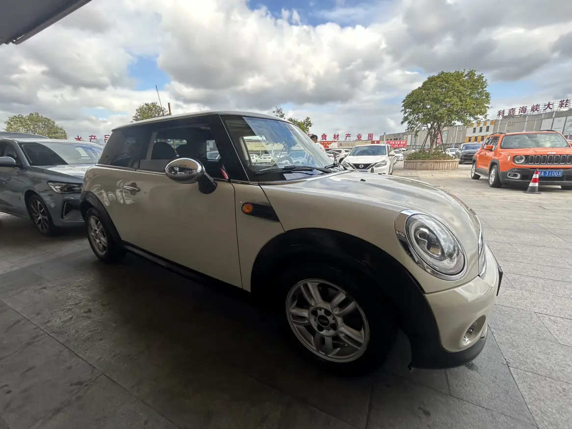 MINI MINI
