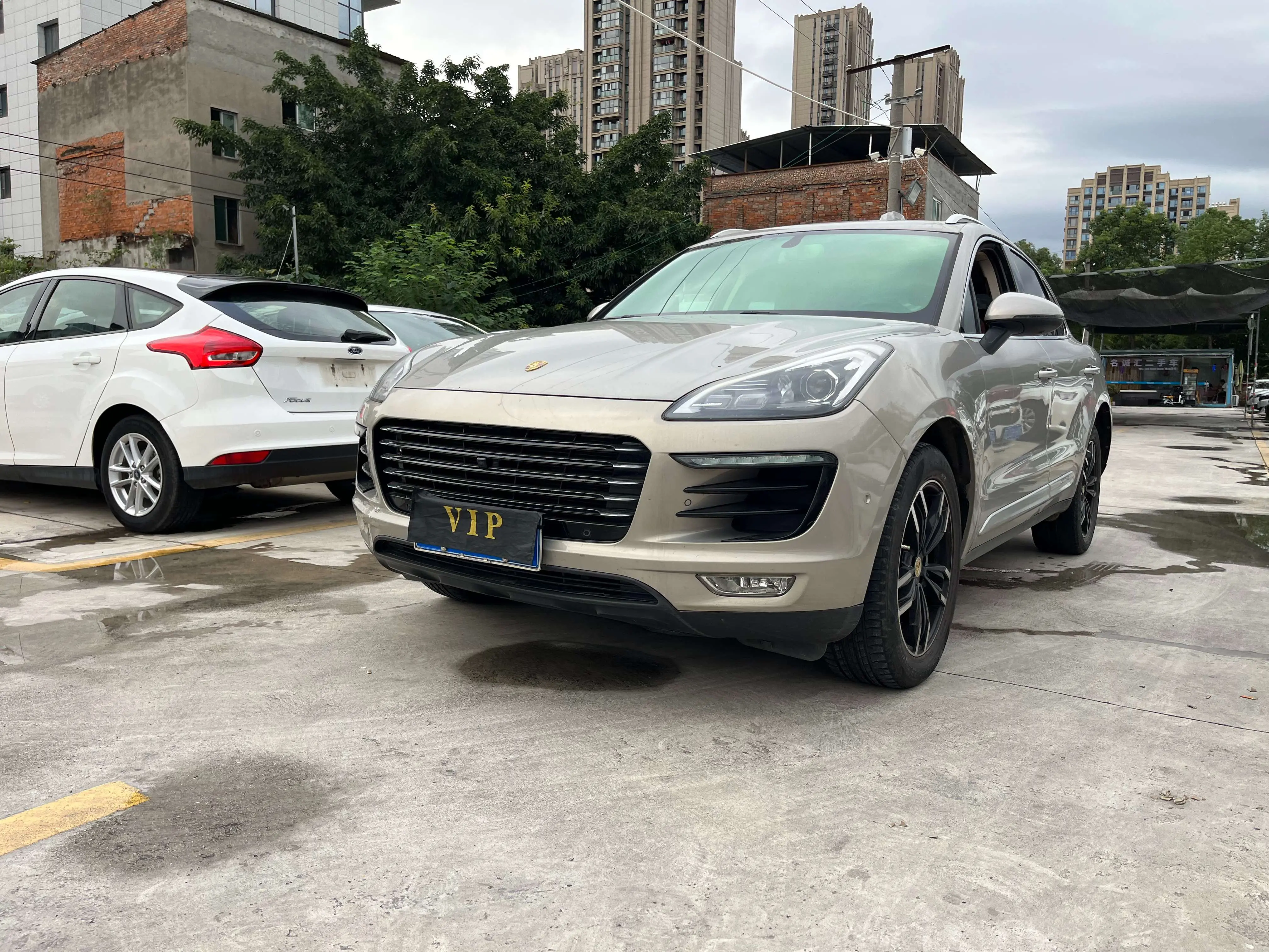 Zotye SR9