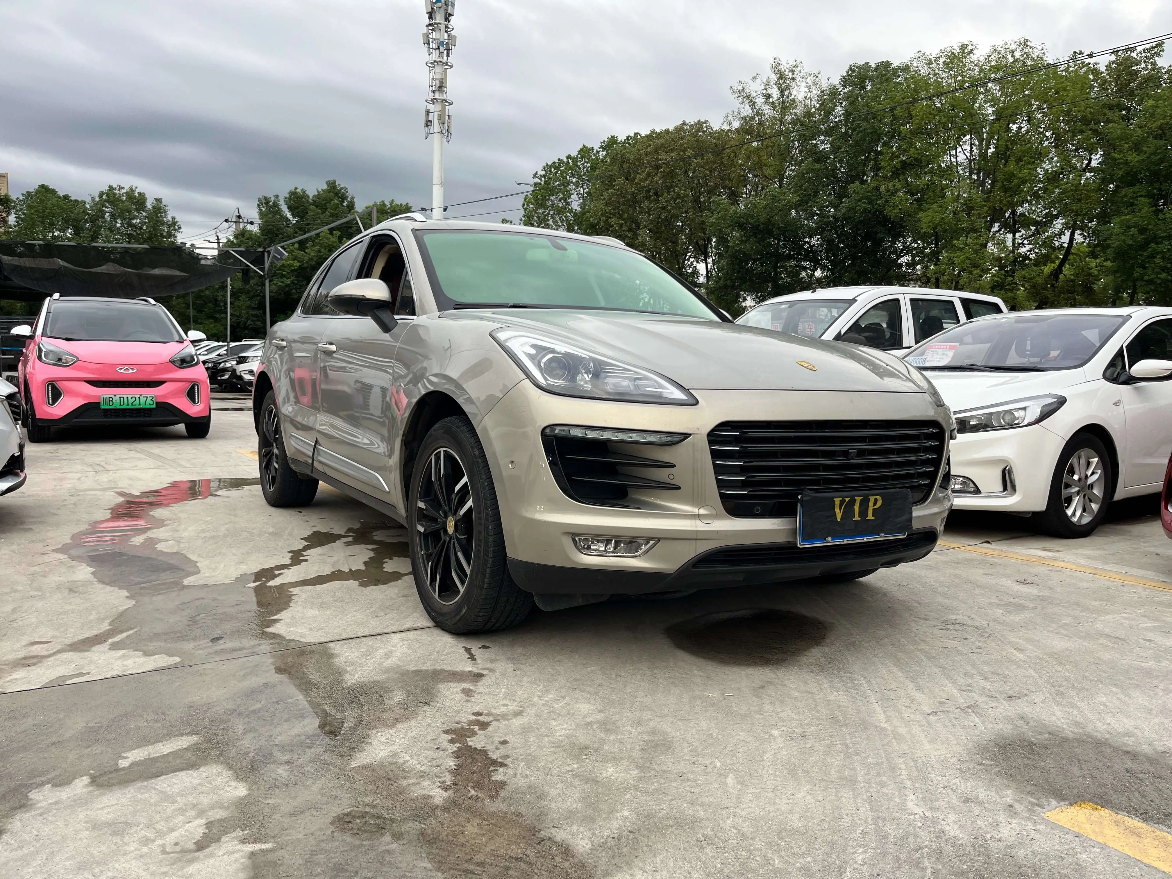 Zotye SR9