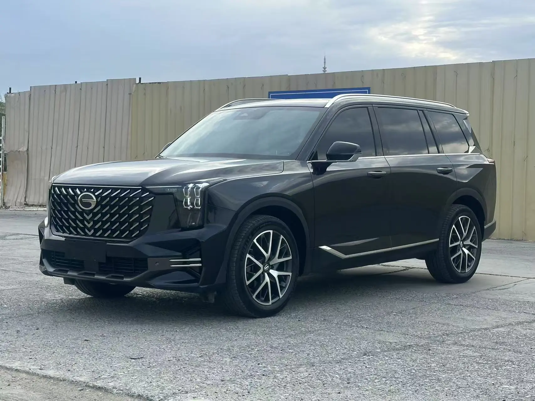 GAC Trumpchi GS8  из Китая