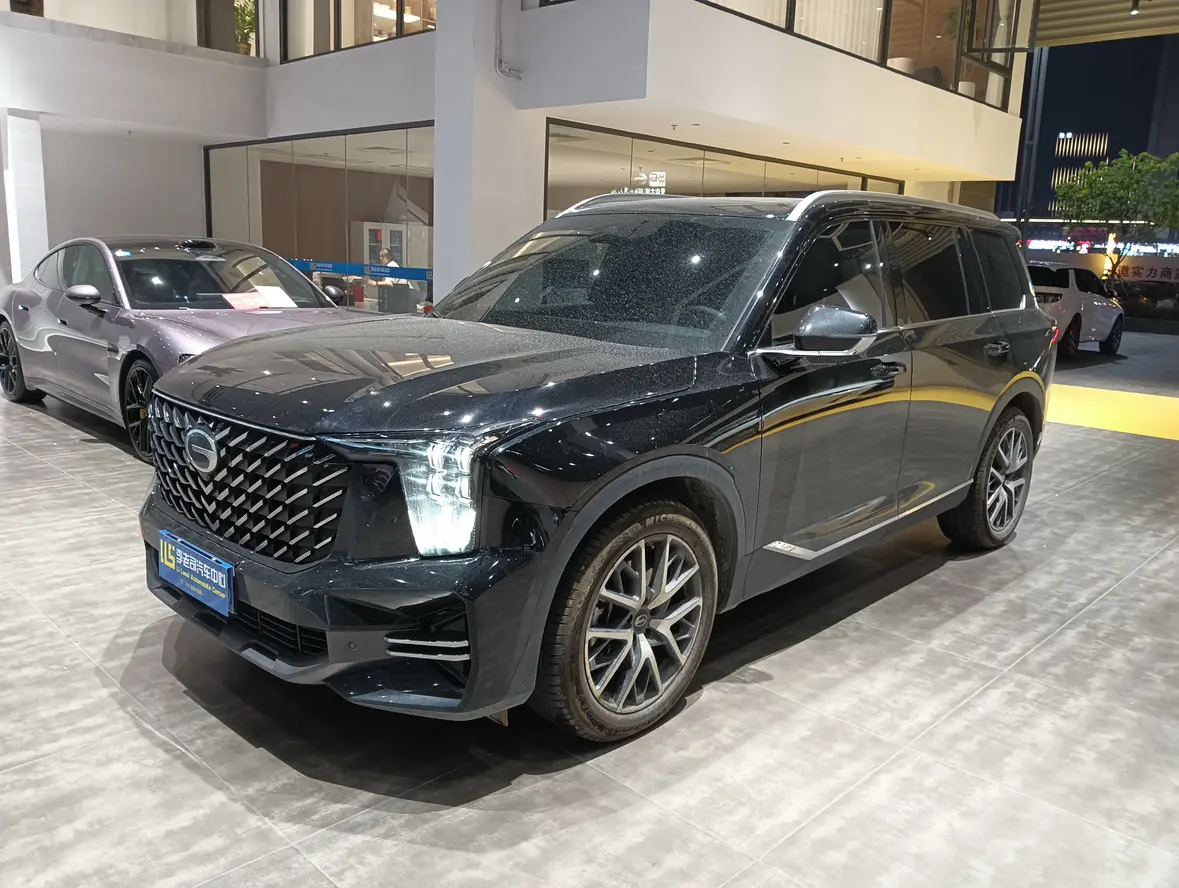 GAC Trumpchi GS8  из Китая