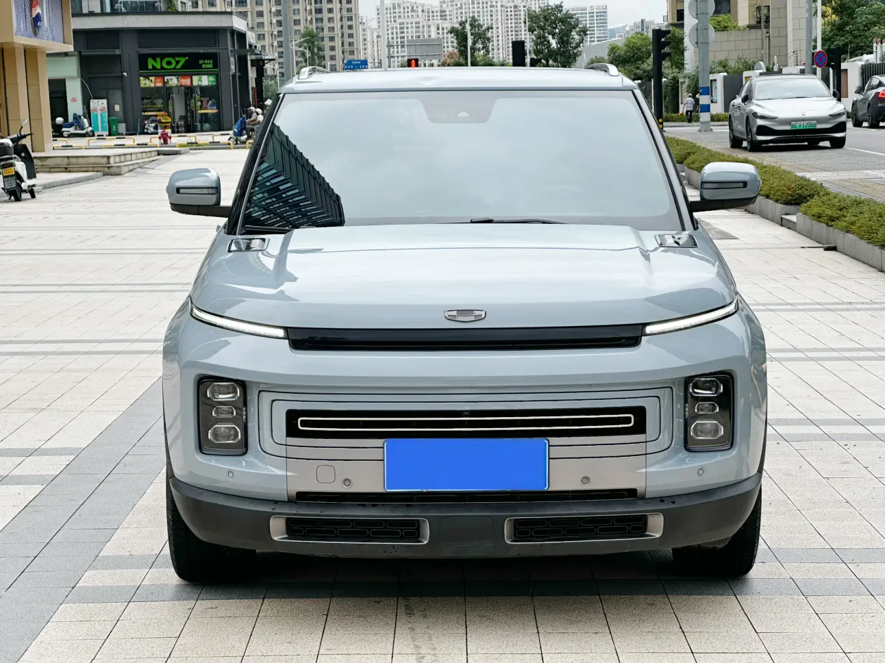 Geely ICON