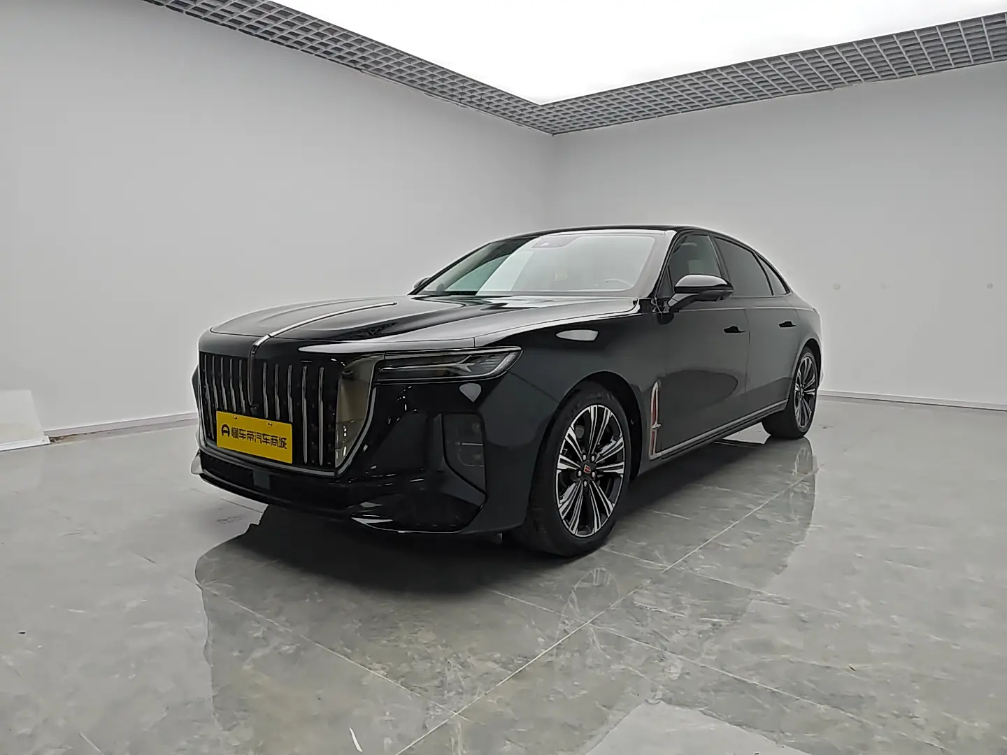 Hongqi H9  из Китая