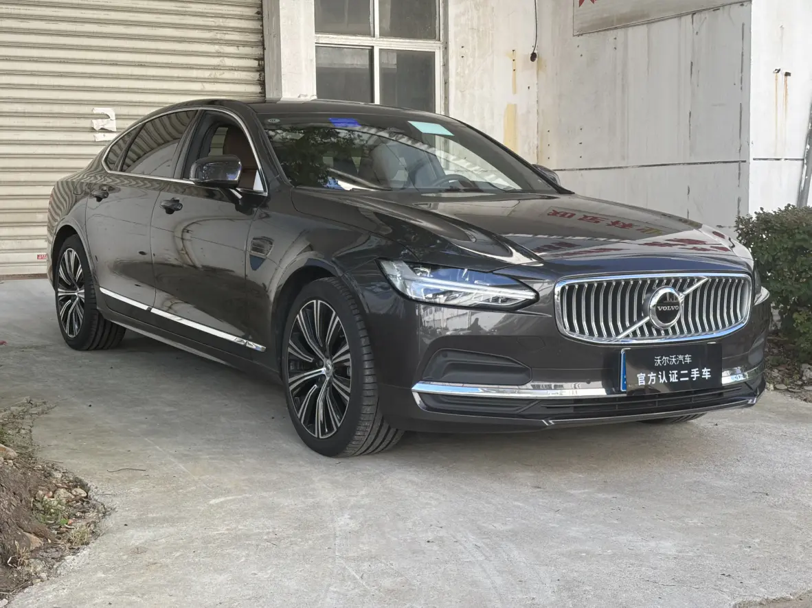 Volvo S90