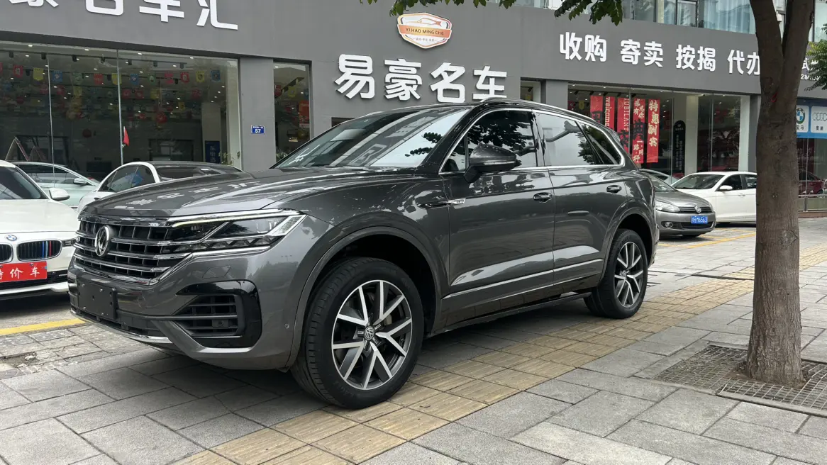 Volkswagen Touareg  из Китая
