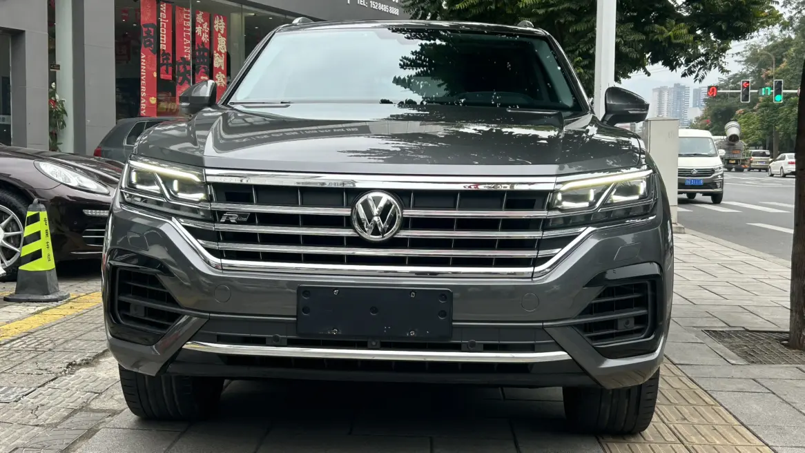 Volkswagen Touareg  из Китая