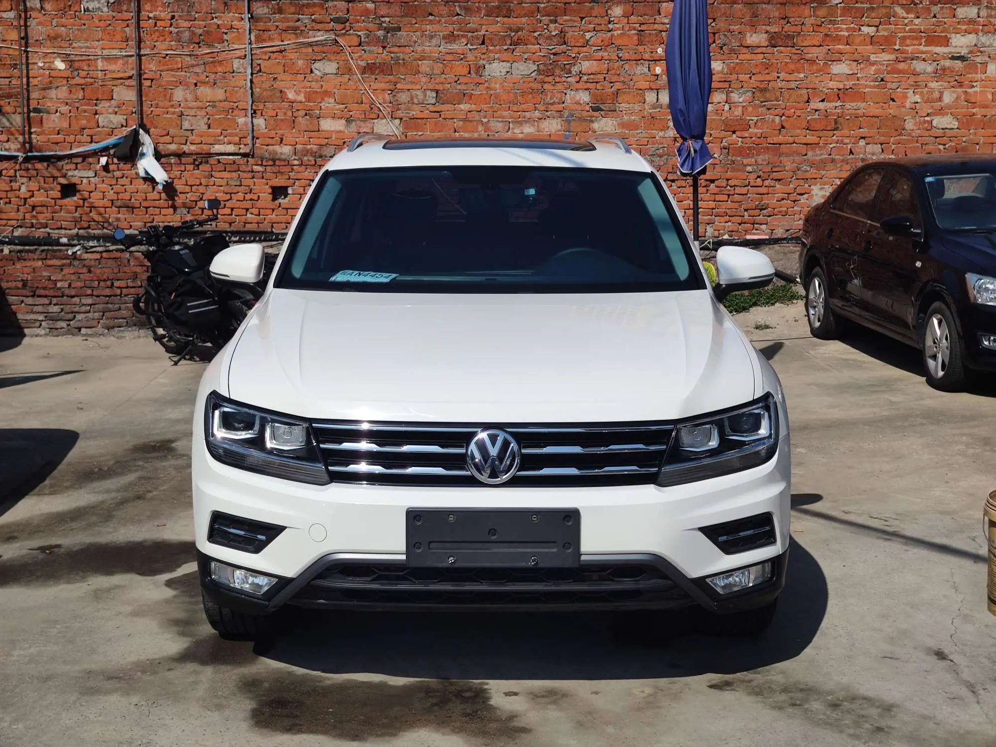 Volkswagen Tiguan L  из Китая