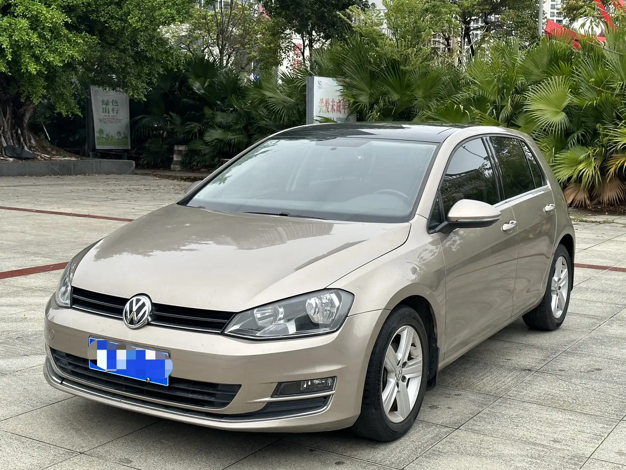 Volkswagen Golf  из Китая