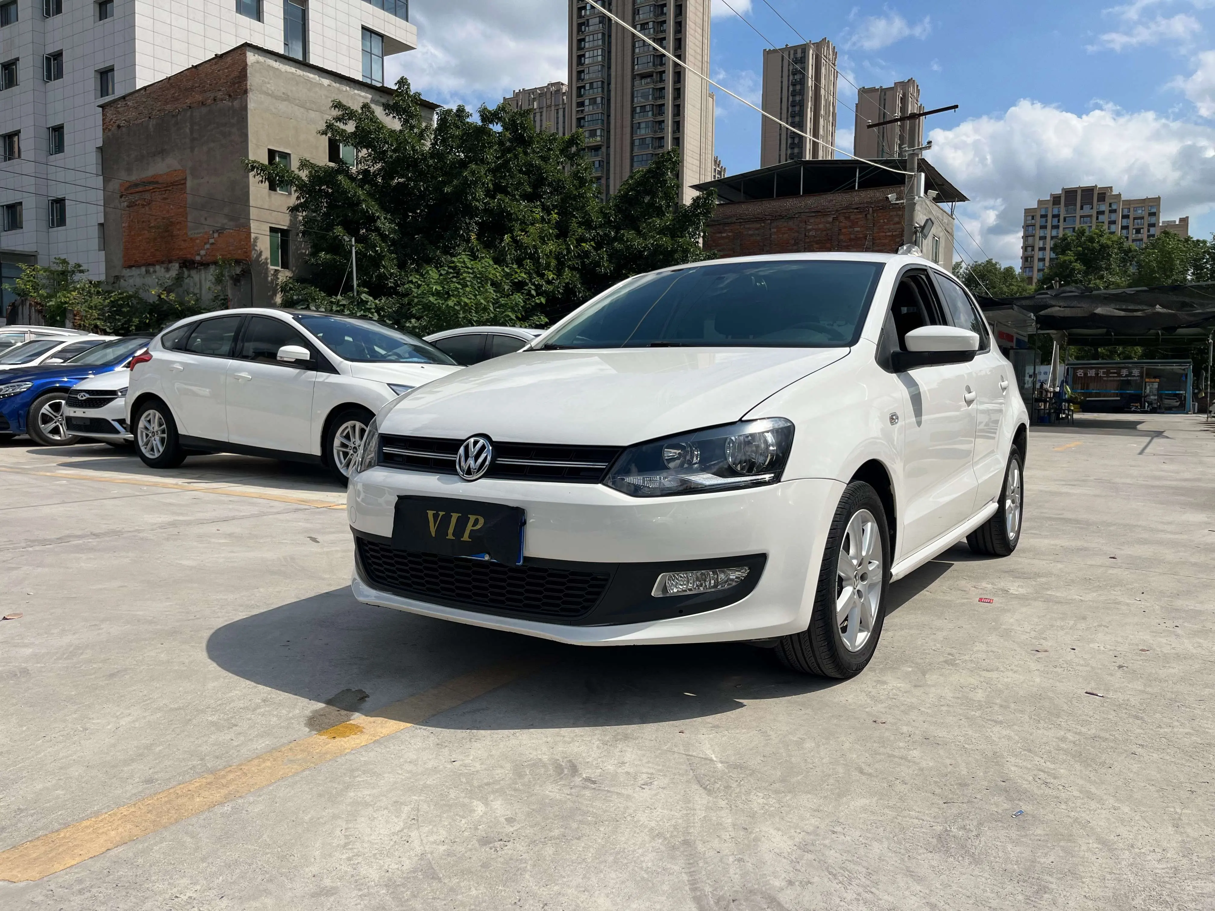 Volkswagen Polo  из Китая