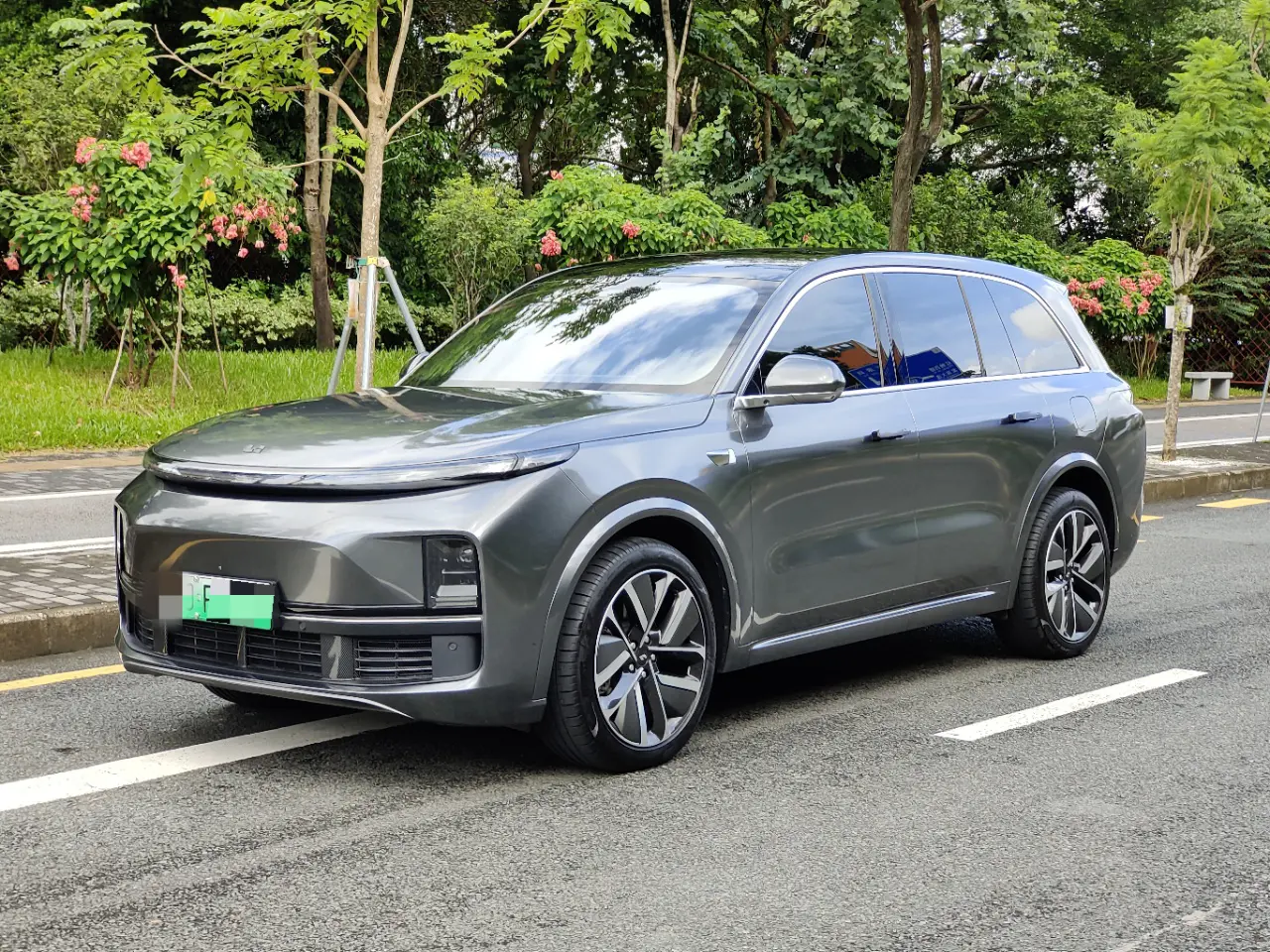 Li L8 (Ideal L8)  из Китая