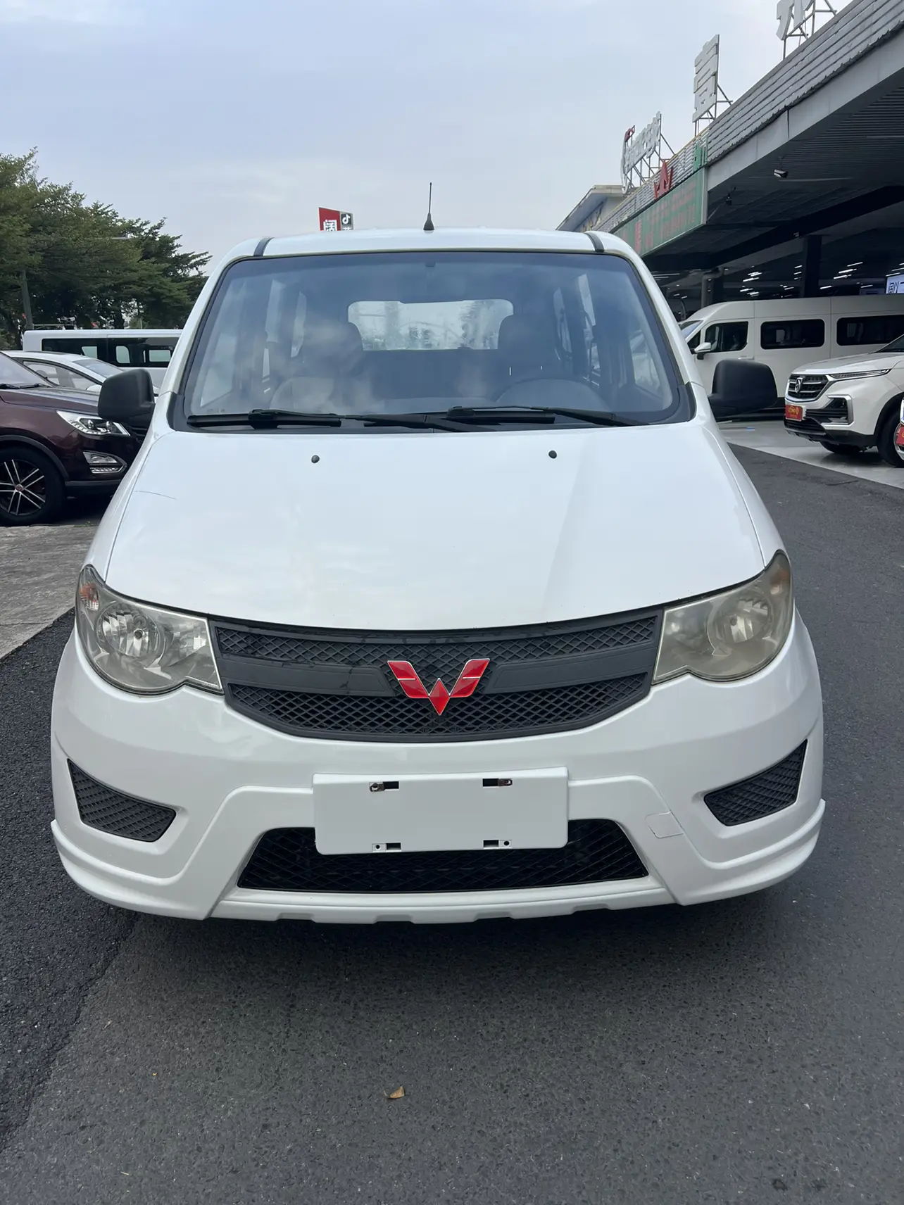 Wuling Hongguang  из Китая