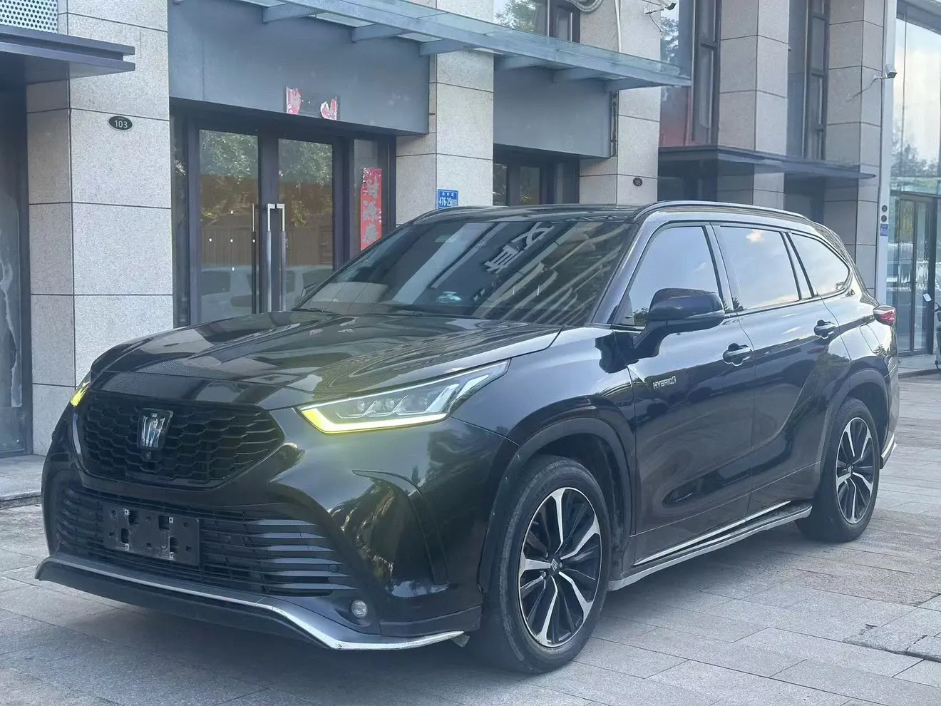 Toyota Crown Kluger
