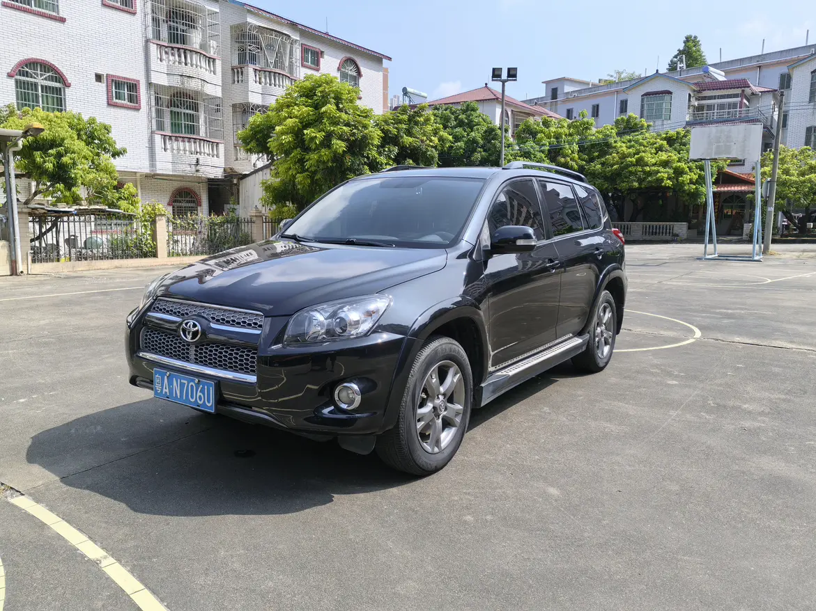 Toyota RAV4  из Китая