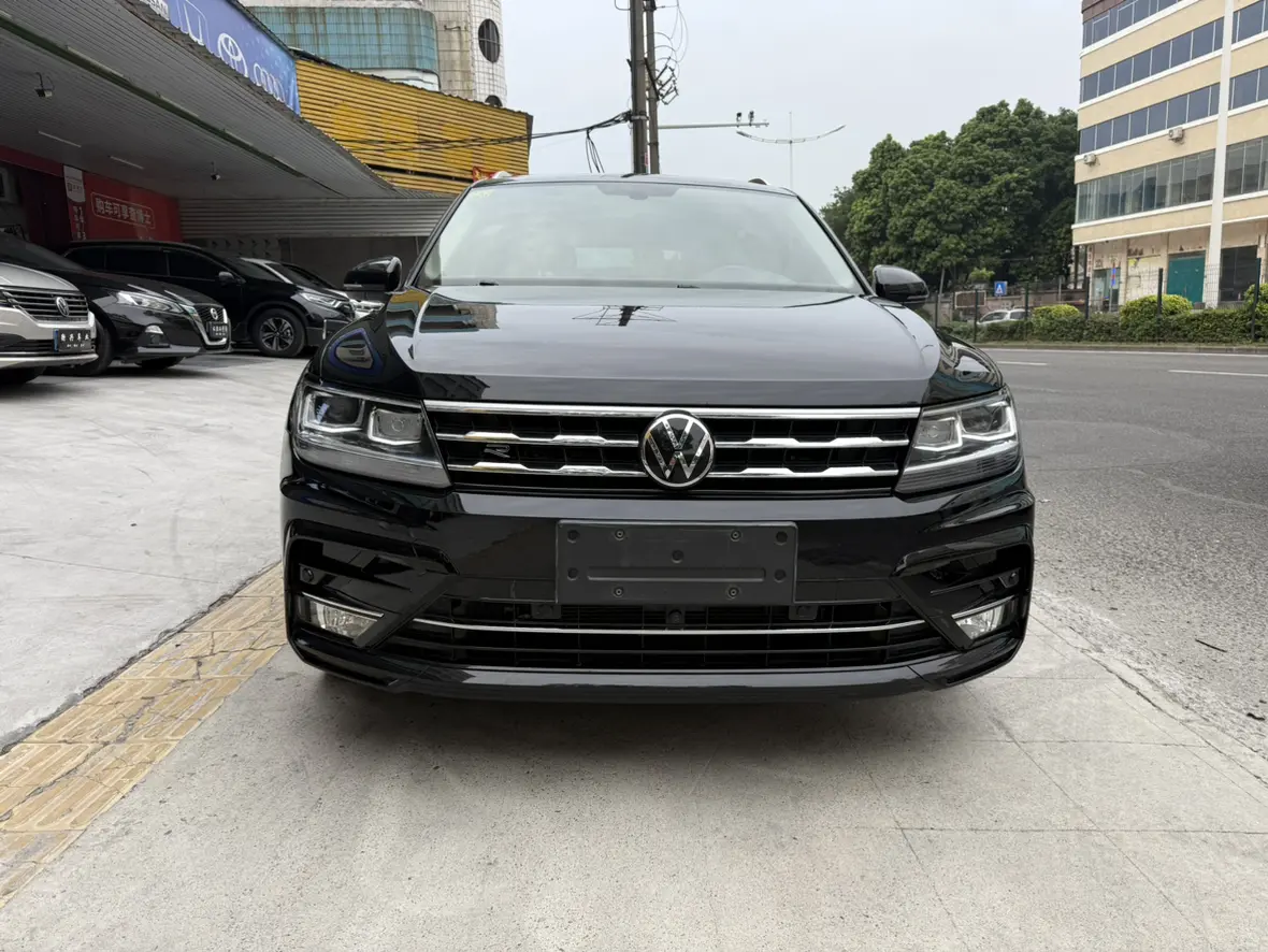 Volkswagen Tiguan L  из Китая
