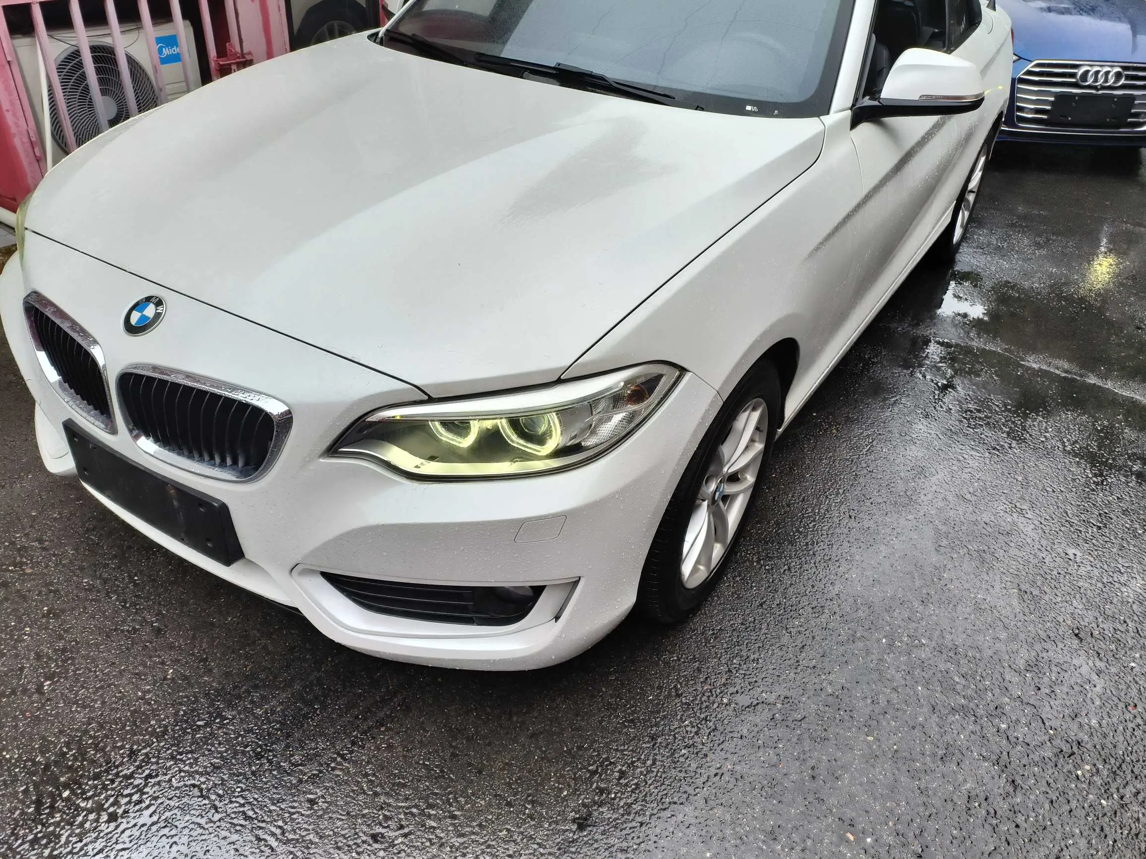 BMW 2 Series (Imported)  из Китая