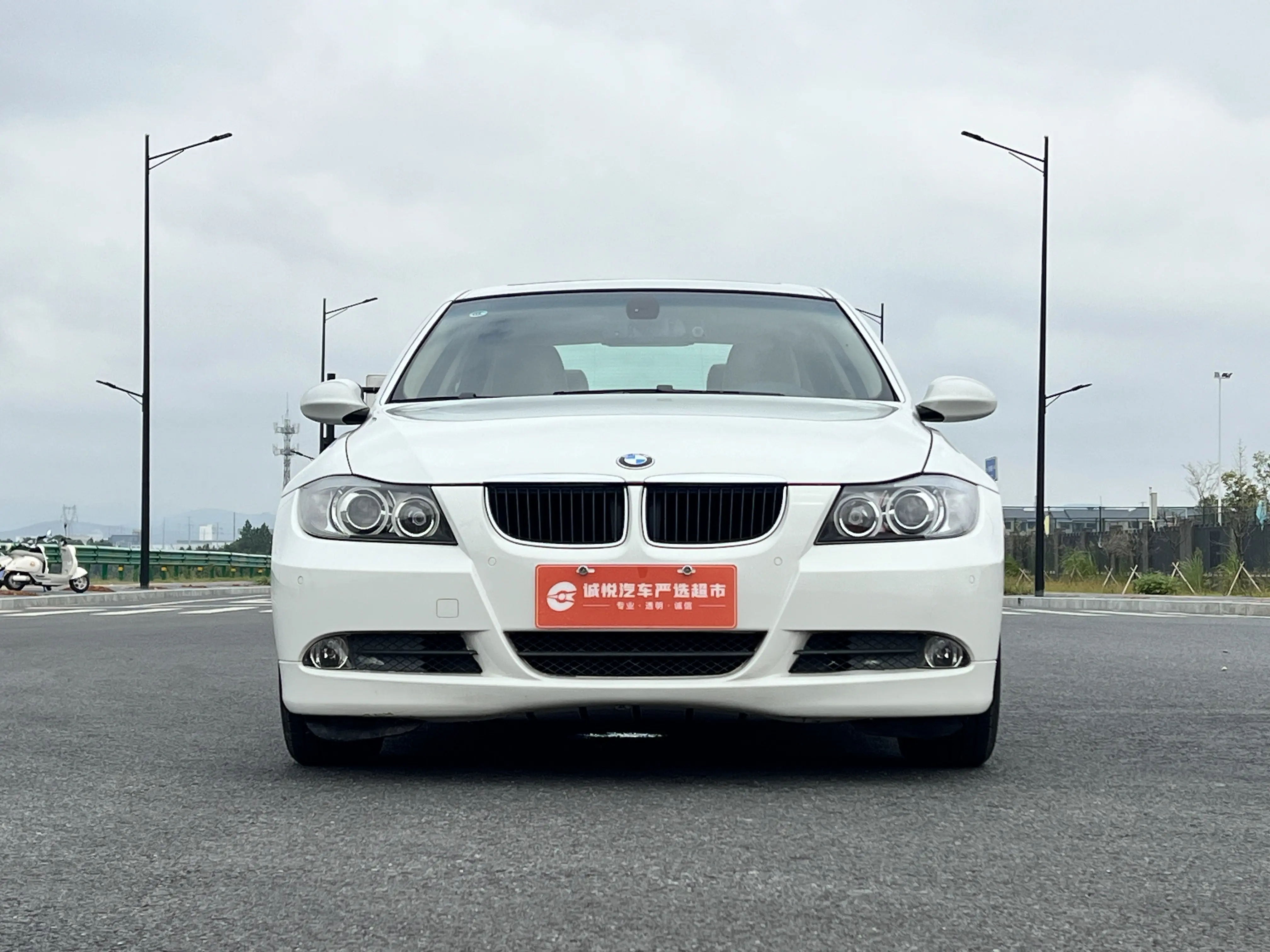 BMW 3 Series  из Китая