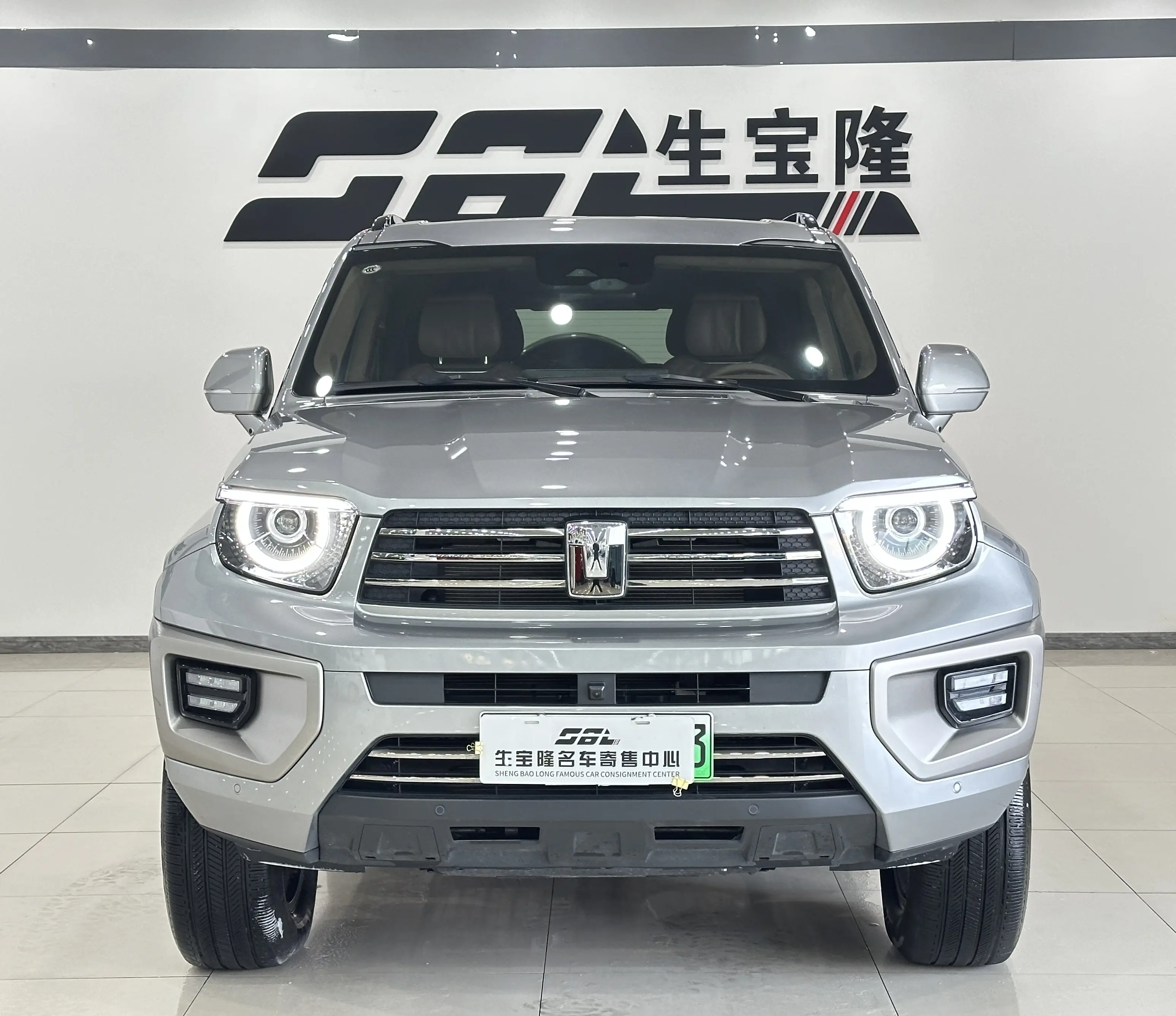 Tank 700 Hi4-T  из Китая