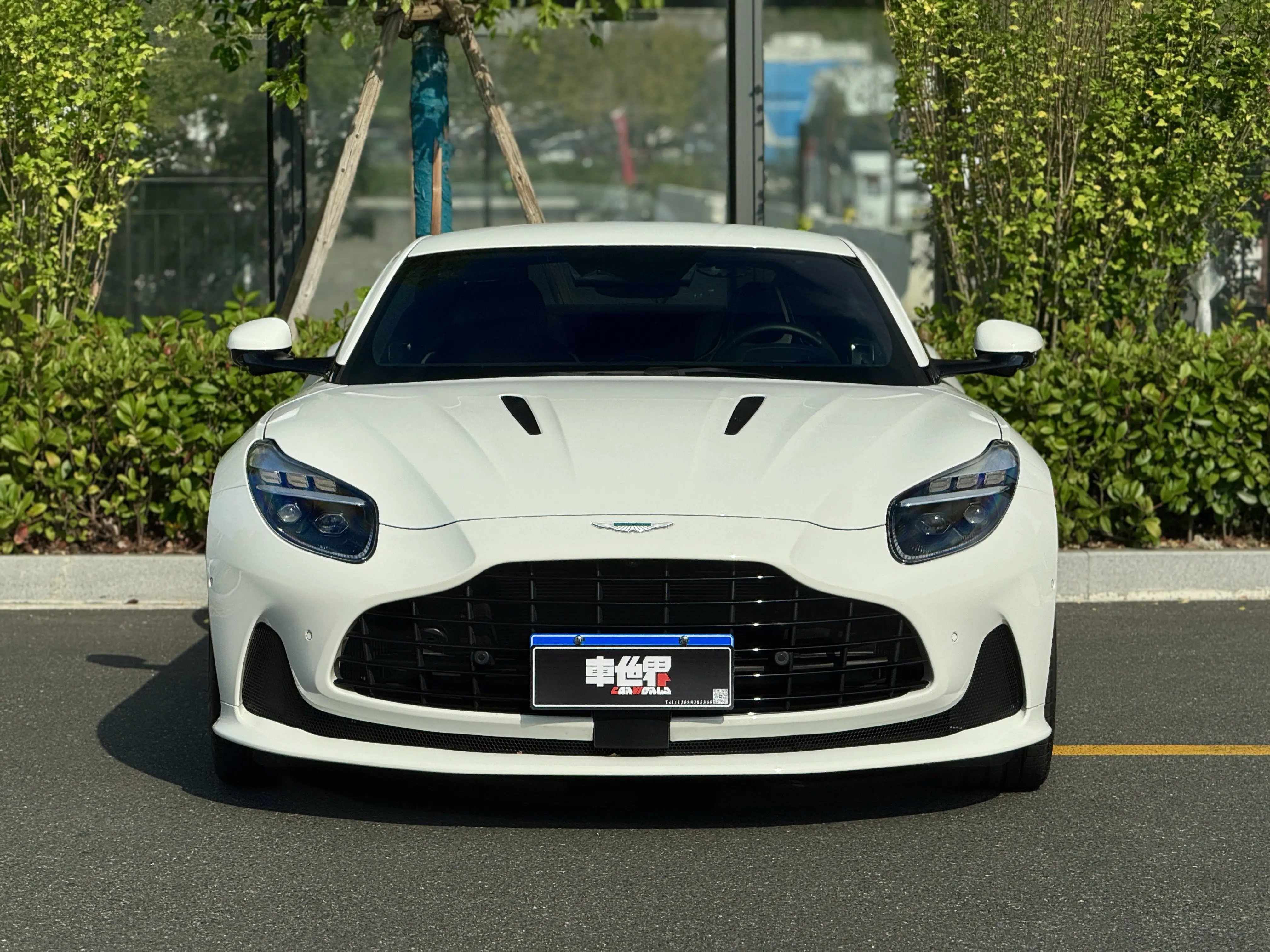 Aston Martin DB12  из Китая