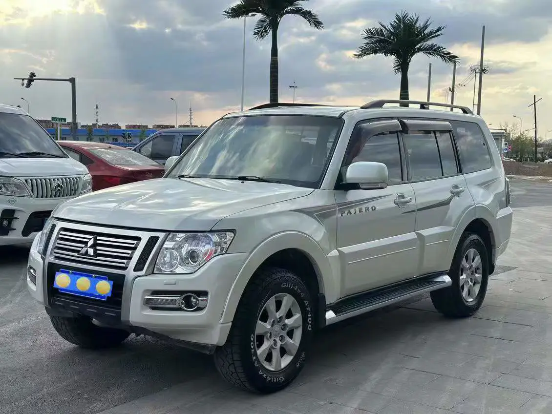 Mitsubishi Pajero  из Китая