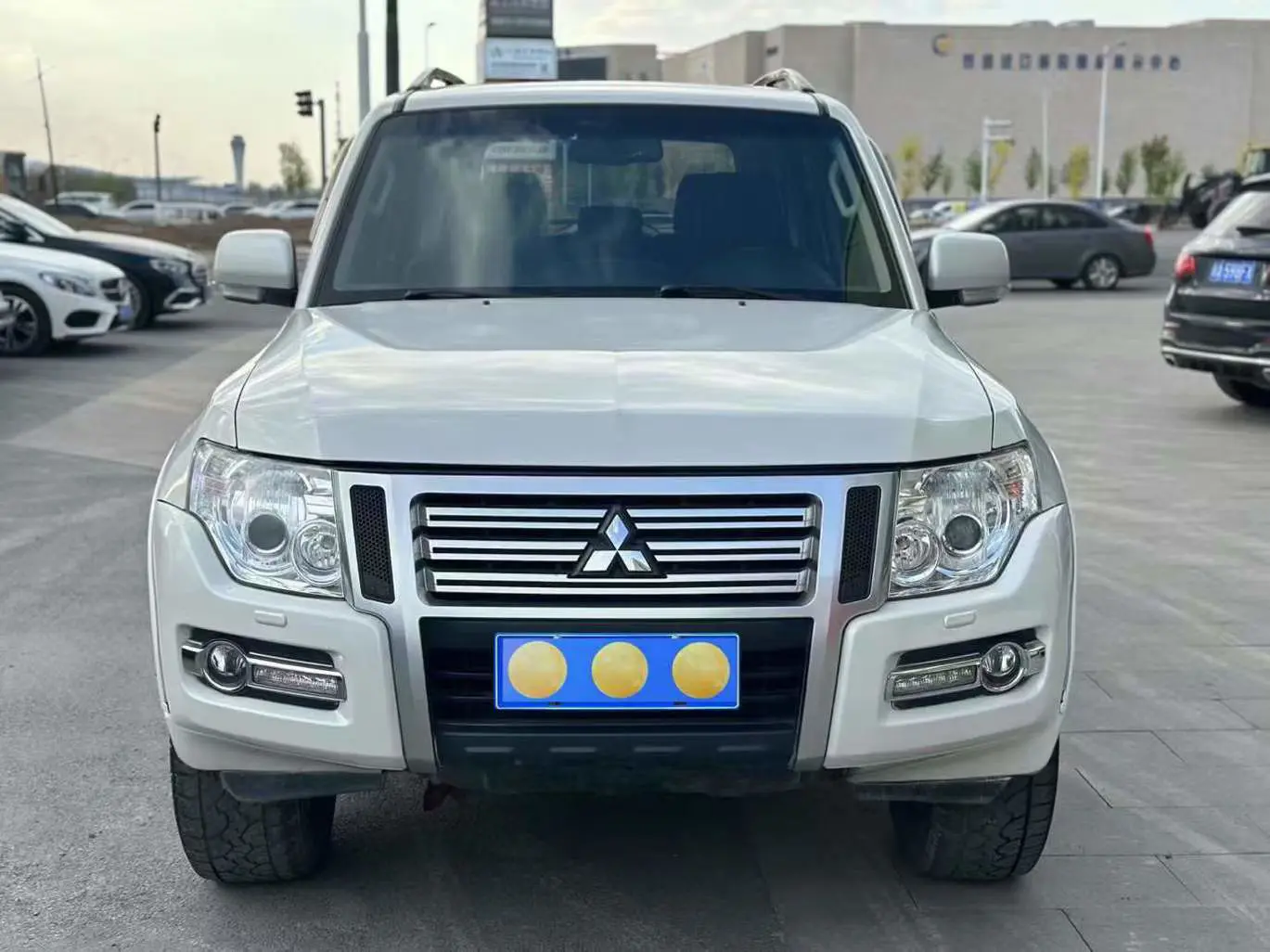 Mitsubishi Pajero  из Китая